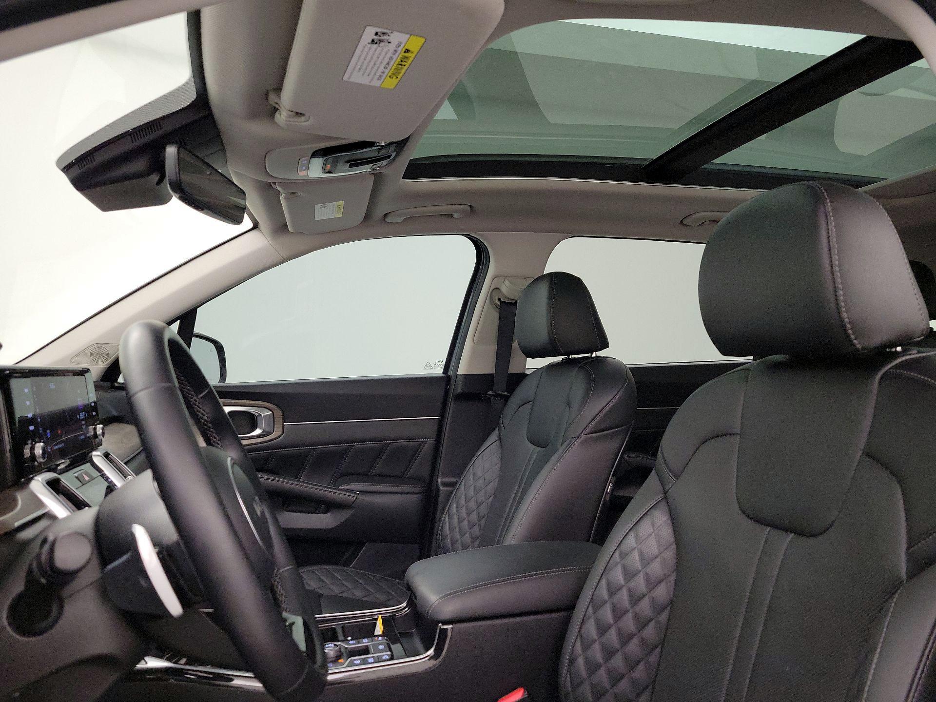 Thumbnail: 2022 Kia Sorento - 19