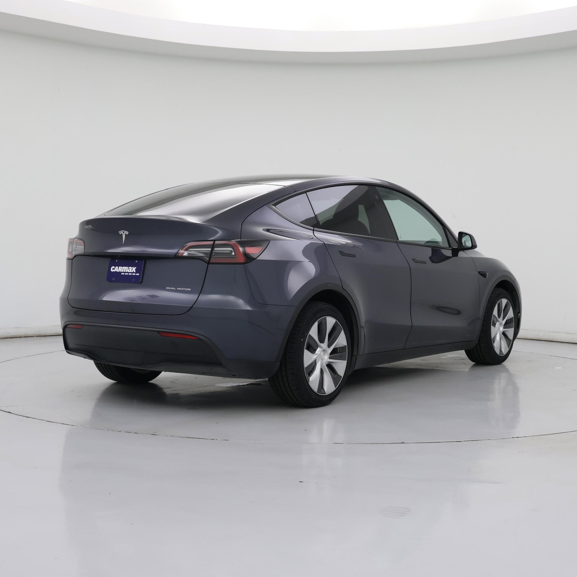 Thumbnail: 2023 Tesla Model Y - 8
