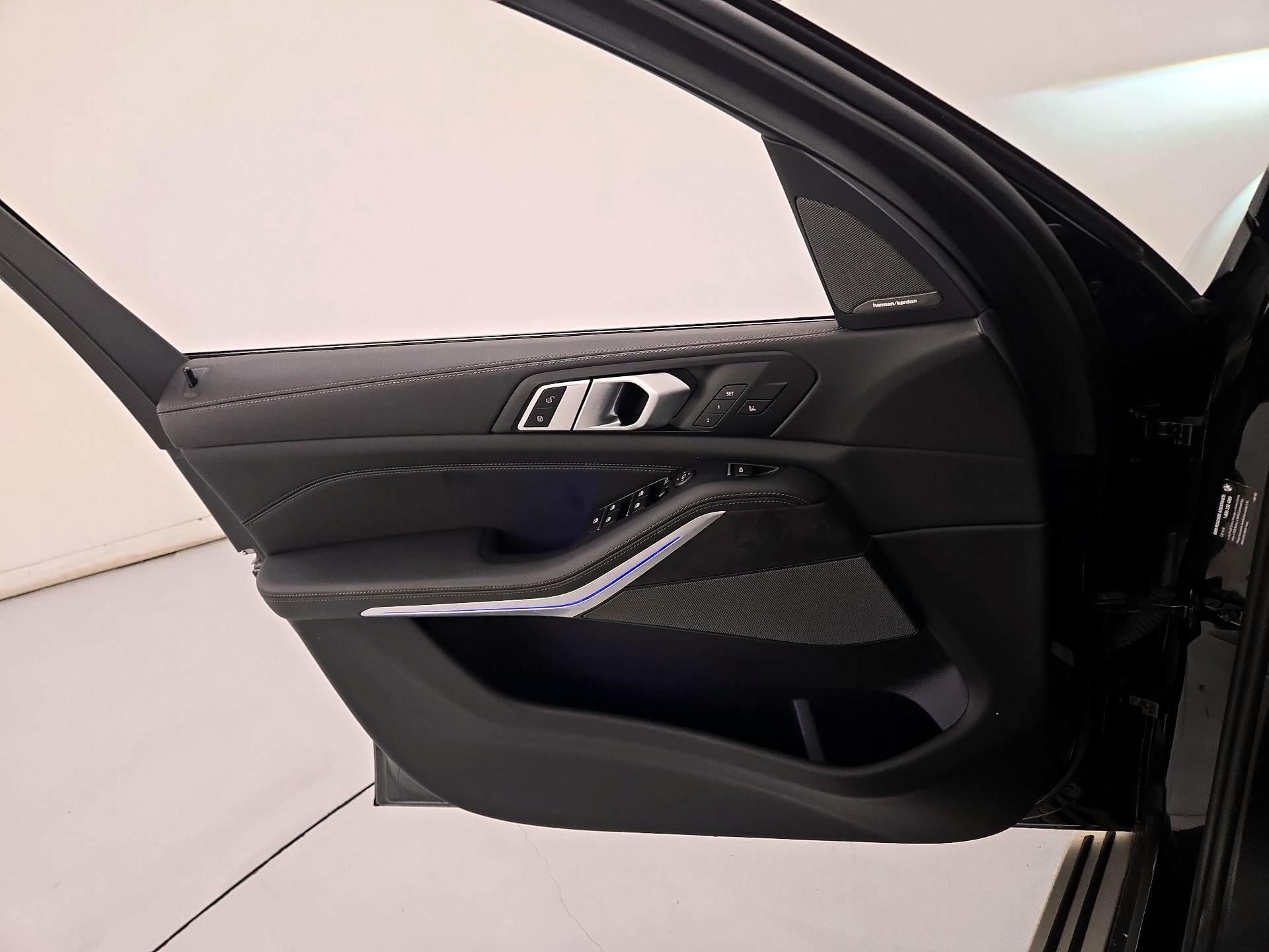 Thumbnail: 2024 BMW X5 - 12