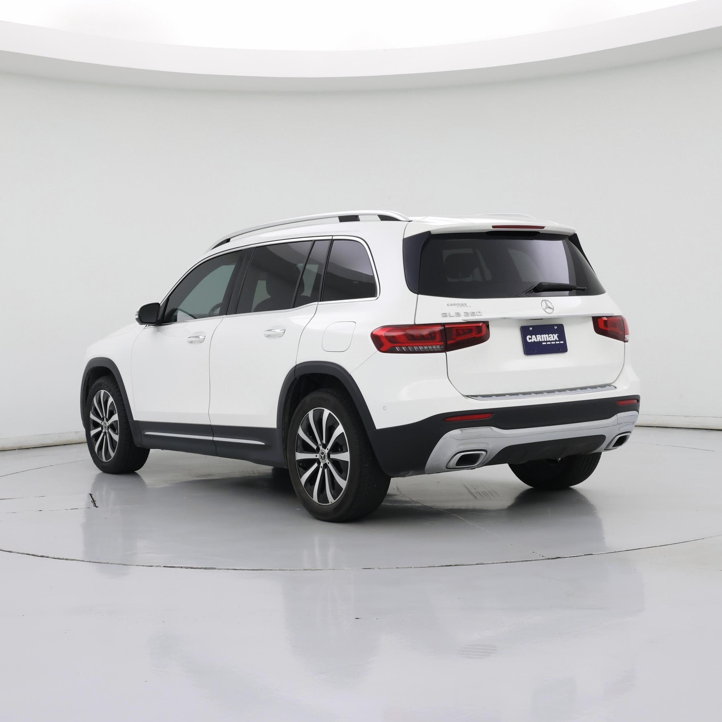 Thumbnail: 2022 Mercedes-Benz GLB - 2