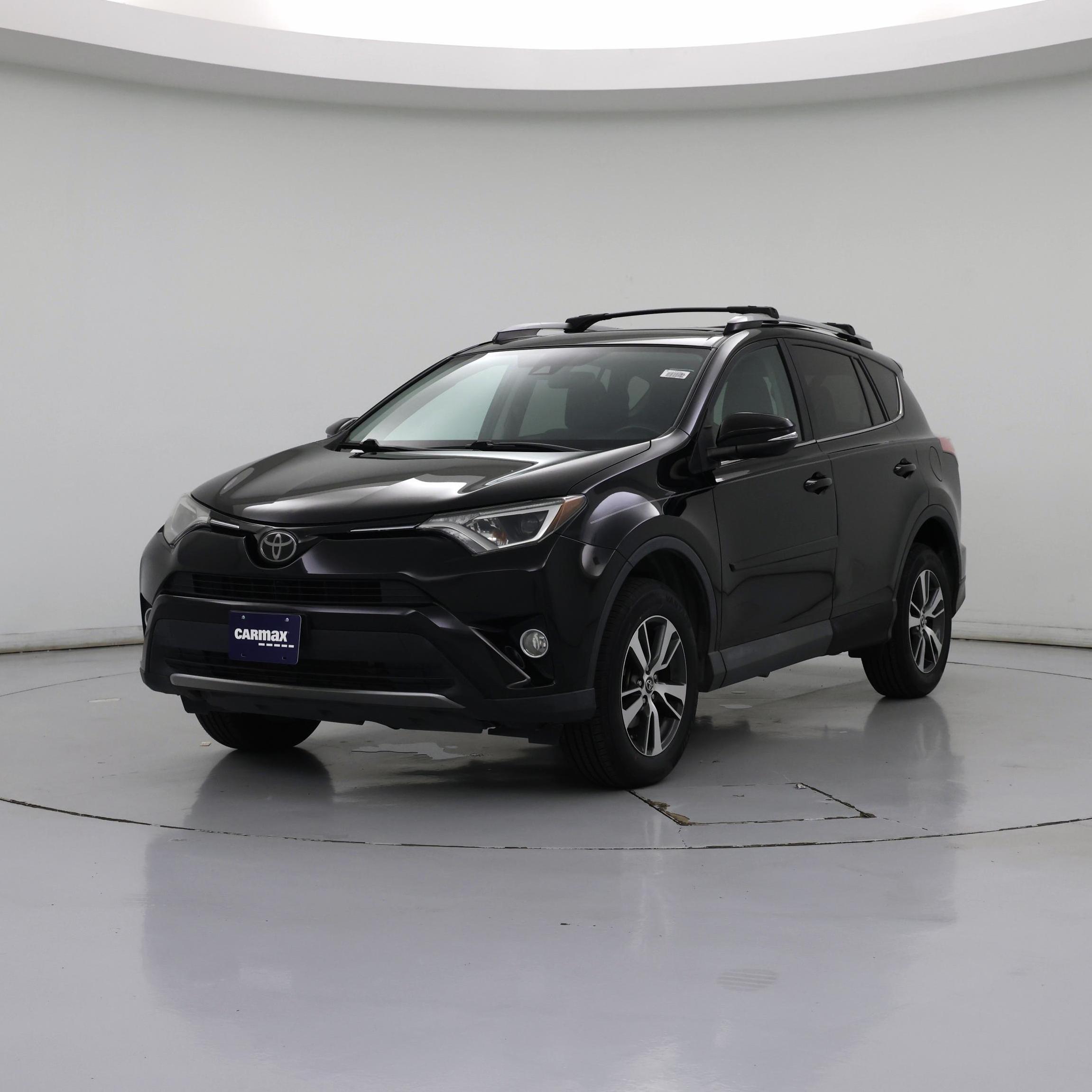 Thumbnail: 2018 Toyota RAV4 - 4