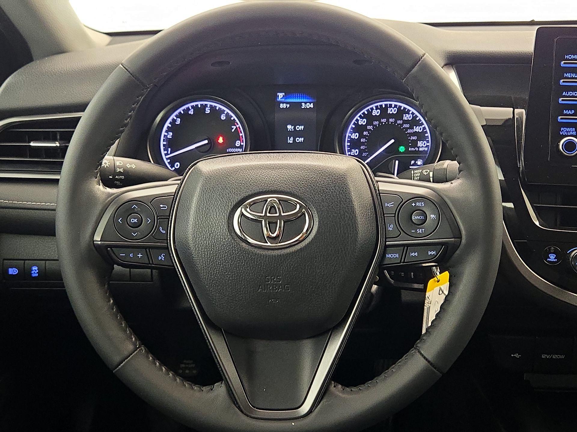 Thumbnail: 2022 Toyota Camry - 10