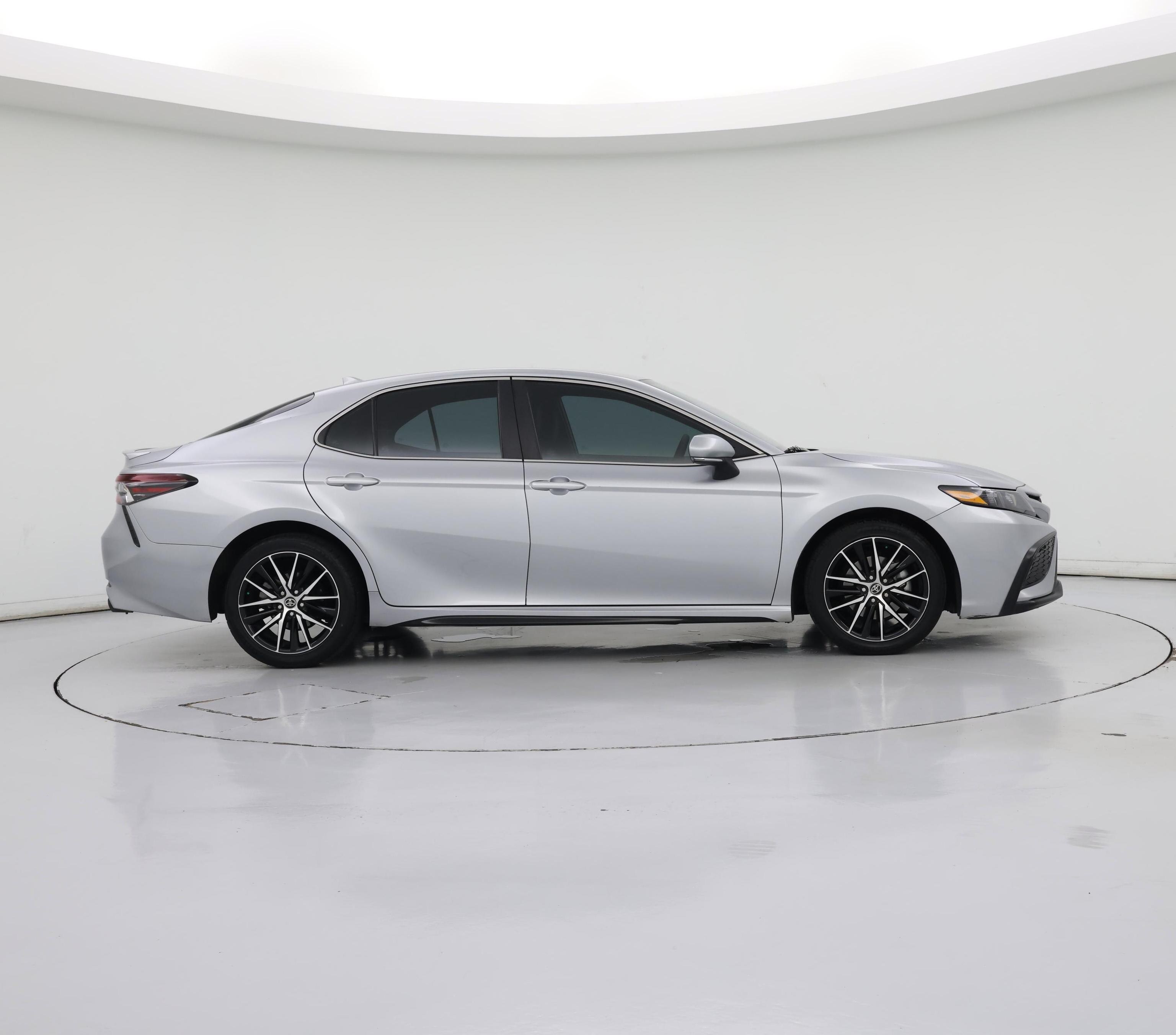 Thumbnail: 2022 Toyota Camry - 7