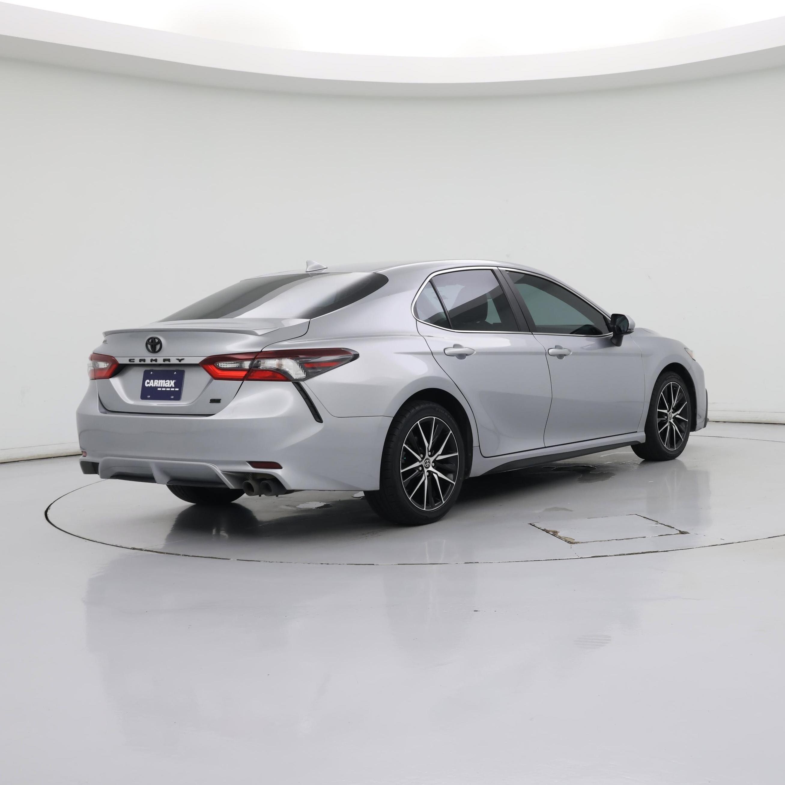 Thumbnail: 2022 Toyota Camry - 8