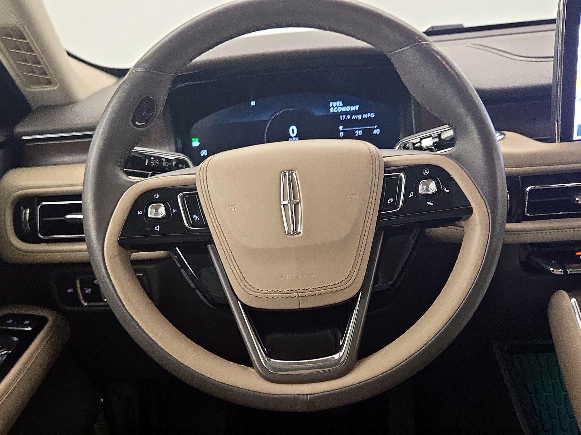 Thumbnail: 2022 Lincoln Aviator - 10