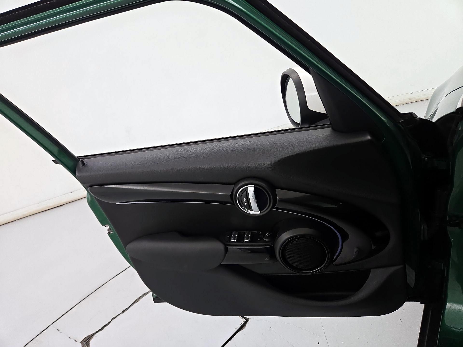 Thumbnail: 2023 MINI Cooper Hardtop - 12