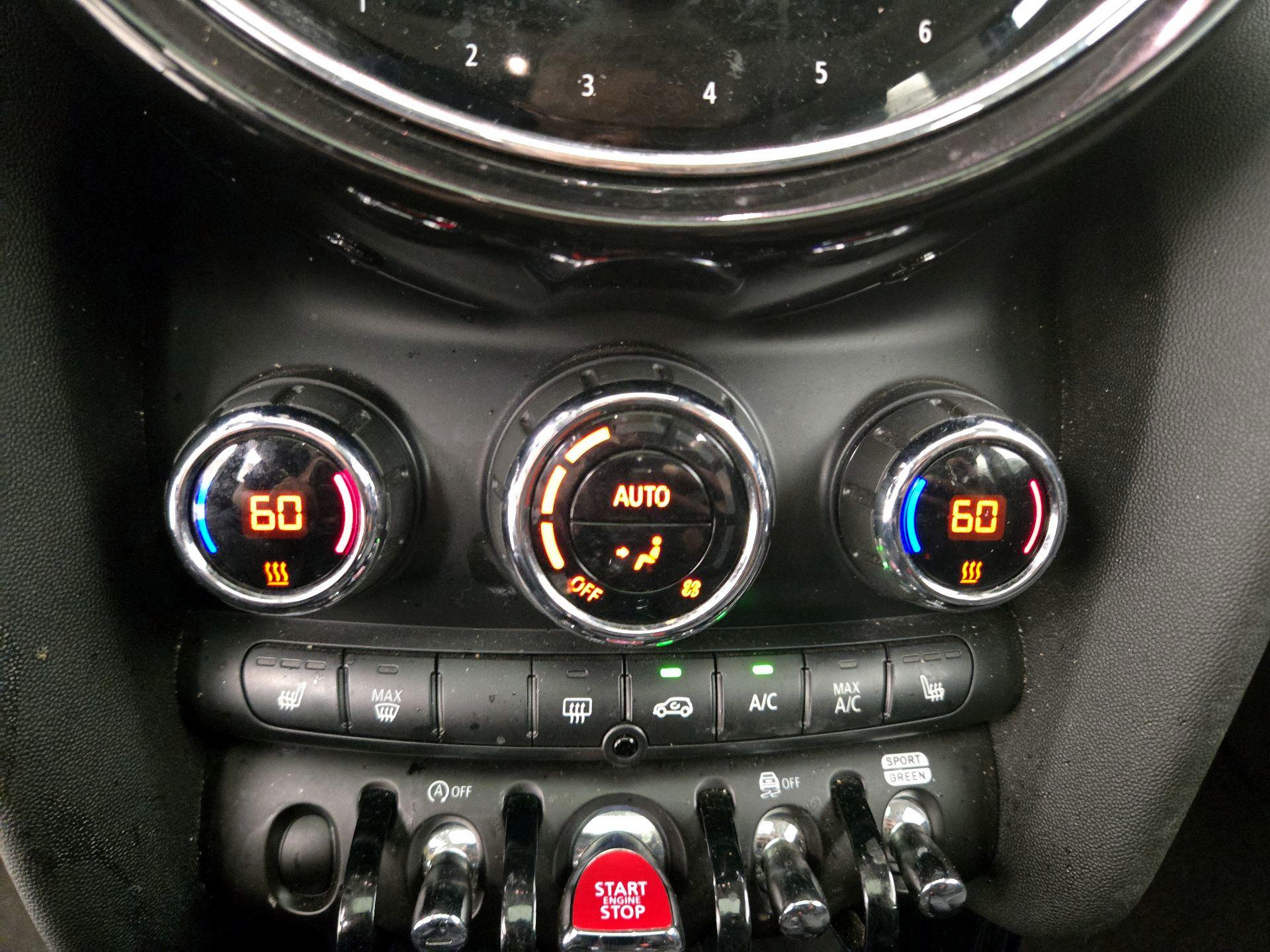 Thumbnail: 2023 MINI Cooper Hardtop - 17