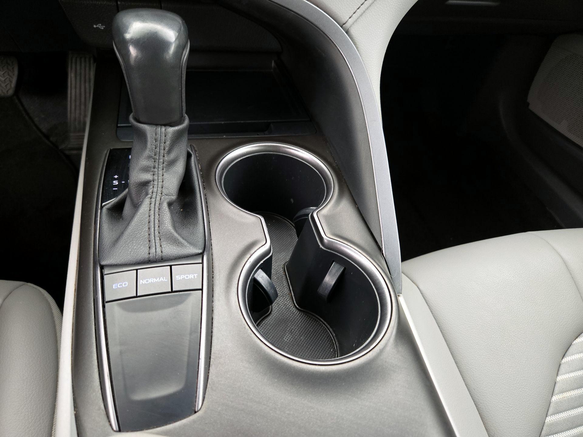 Thumbnail: 2023 Toyota Camry - 17