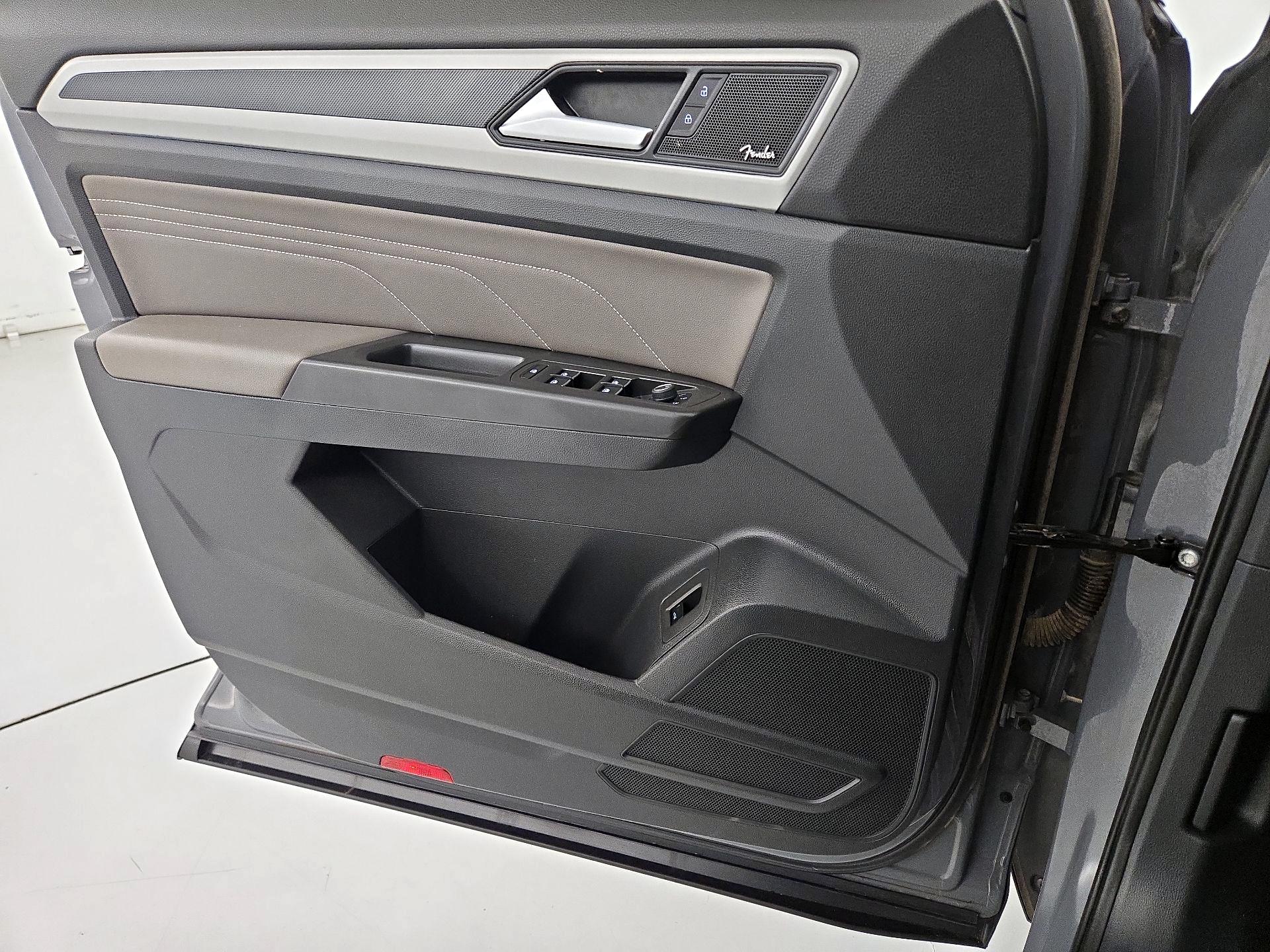 Thumbnail: 2023 Volkswagen Atlas - 12