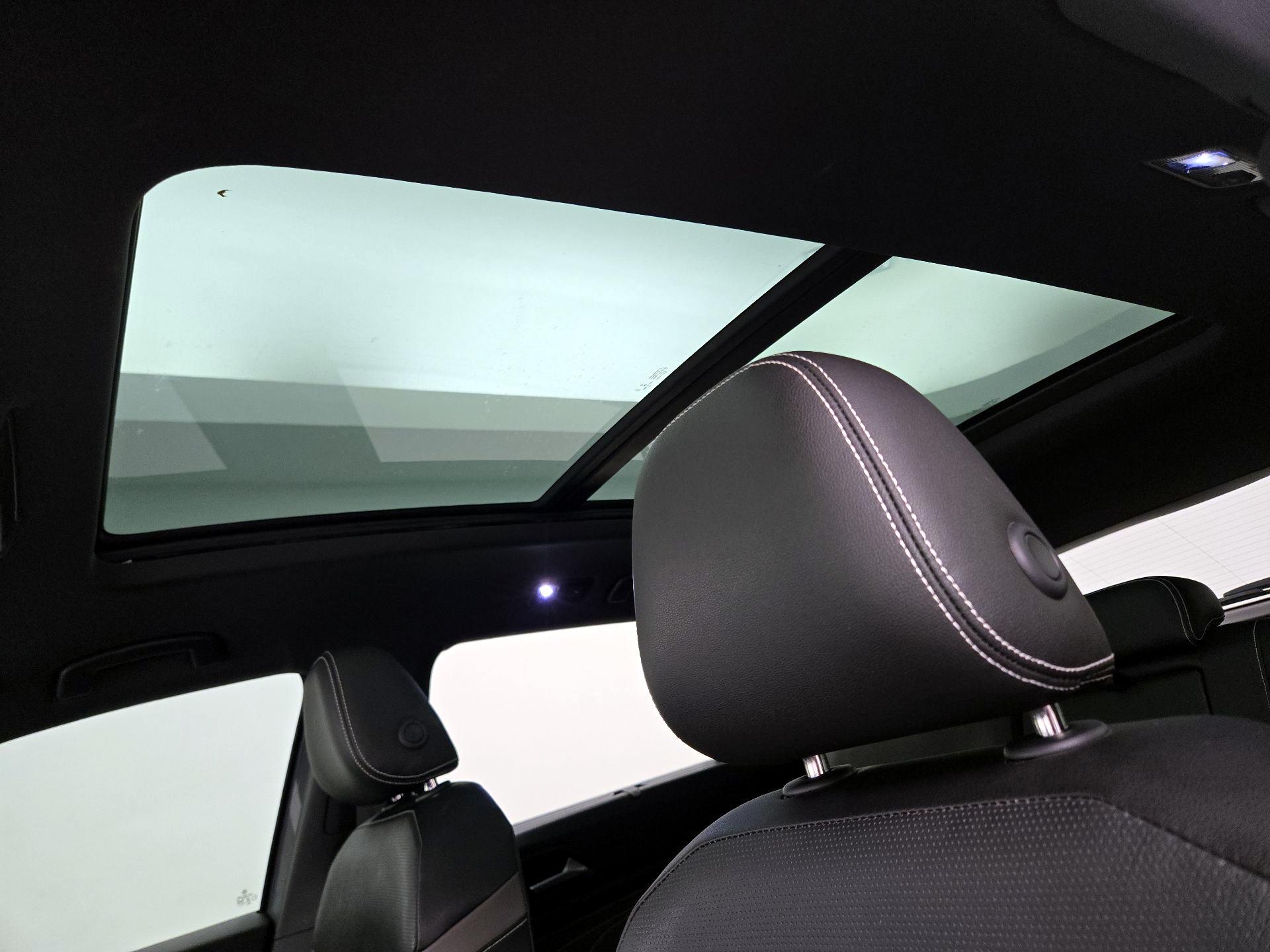 Thumbnail: 2023 Volkswagen Atlas - 20