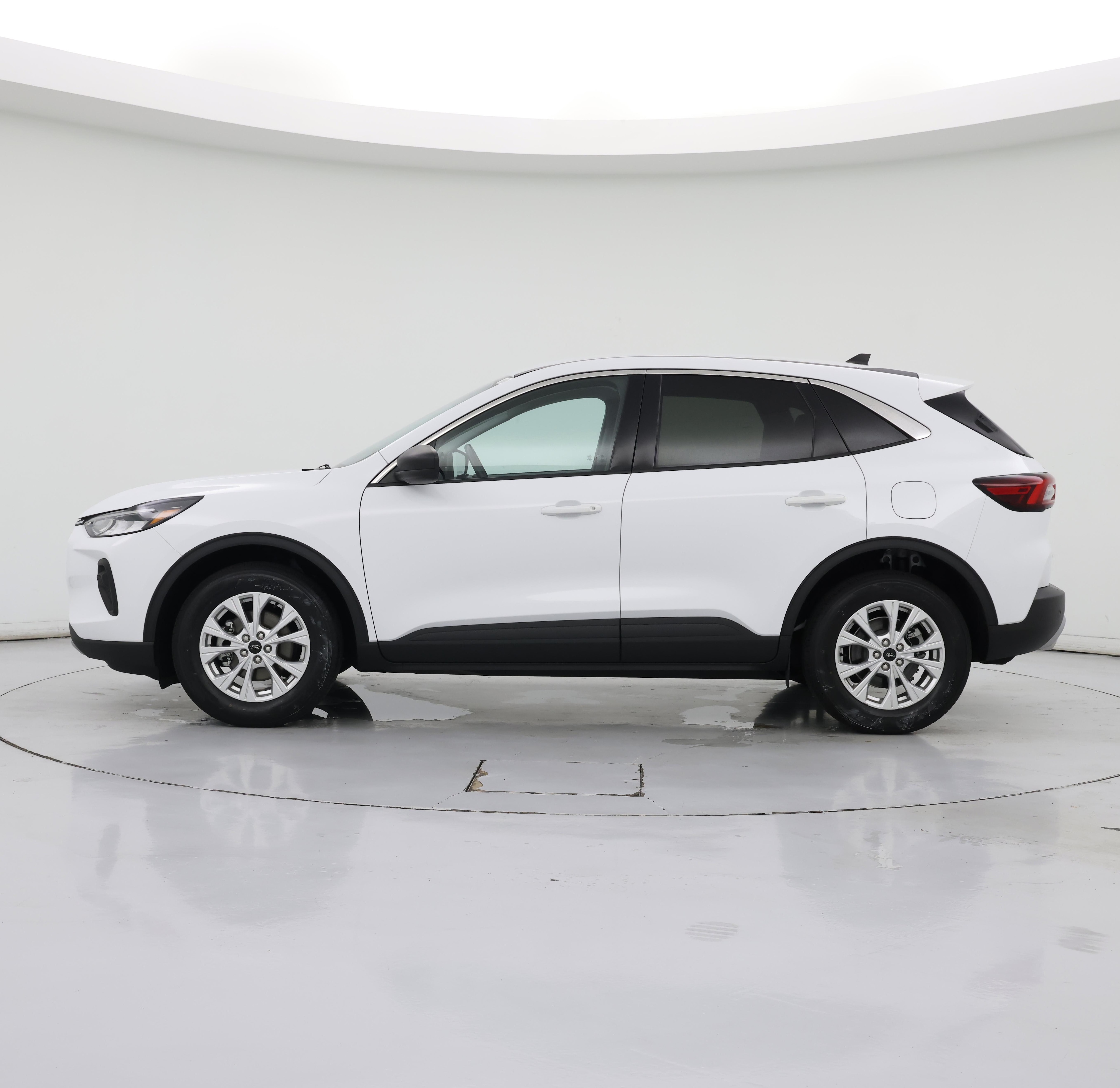 Thumbnail: 2023 Ford Escape - 3