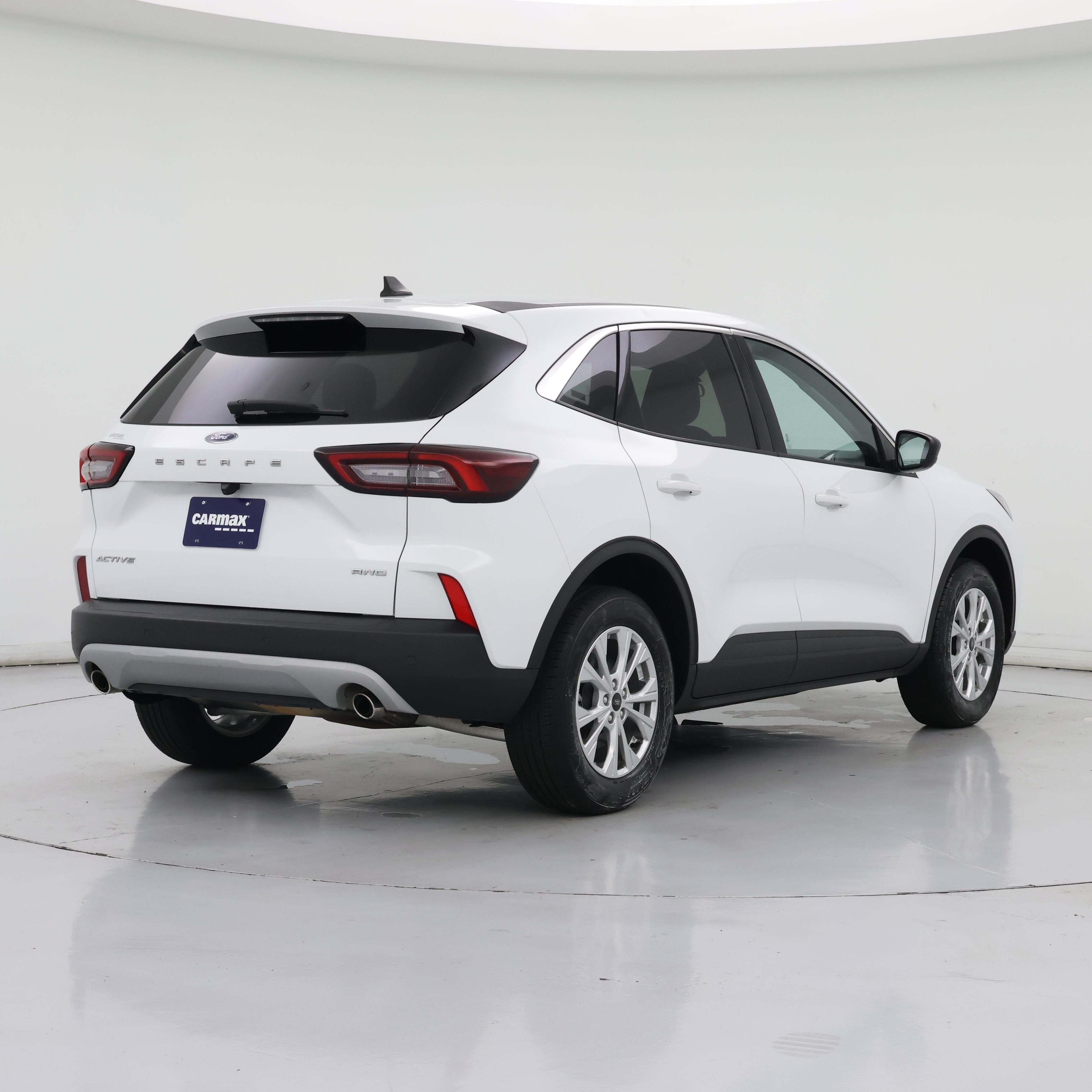 Thumbnail: 2023 Ford Escape - 8