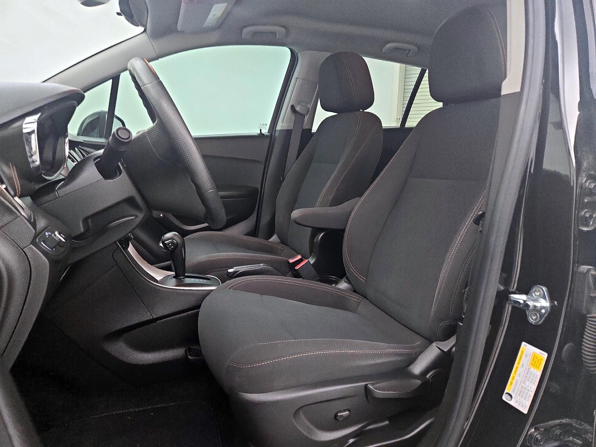 Thumbnail: 2021 Chevrolet Trax - 11