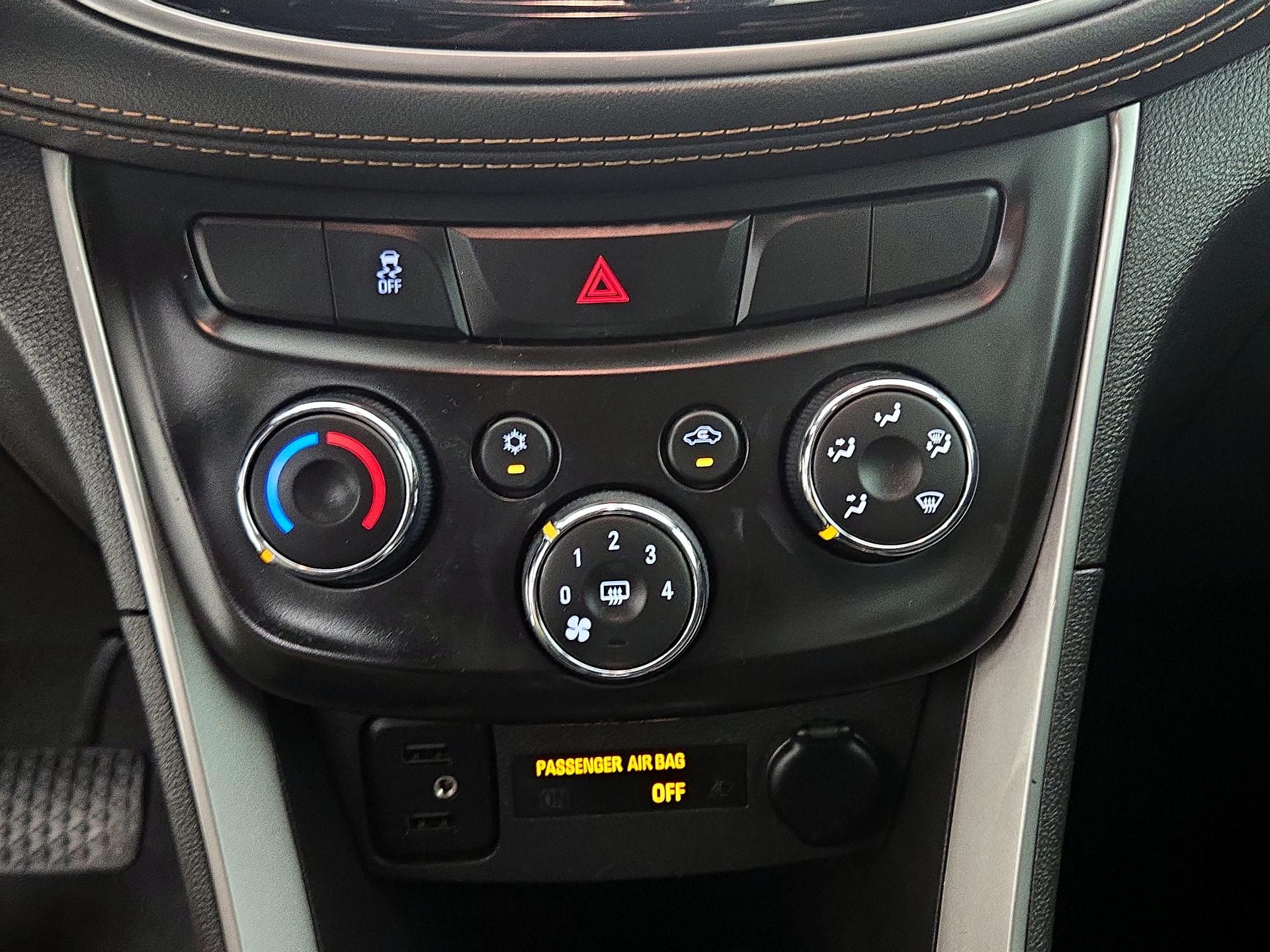 Thumbnail: 2021 Chevrolet Trax - 16