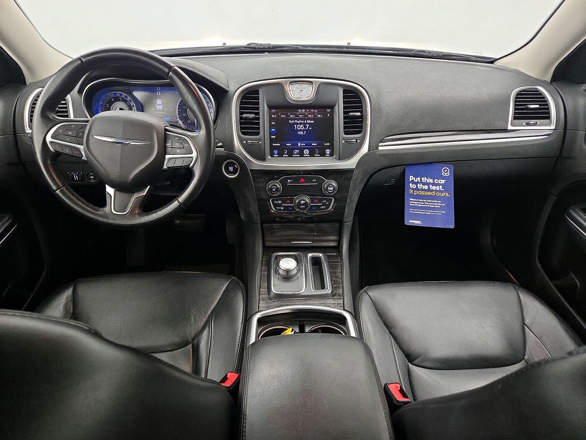 Thumbnail: 2015 Chrysler 300 - 9