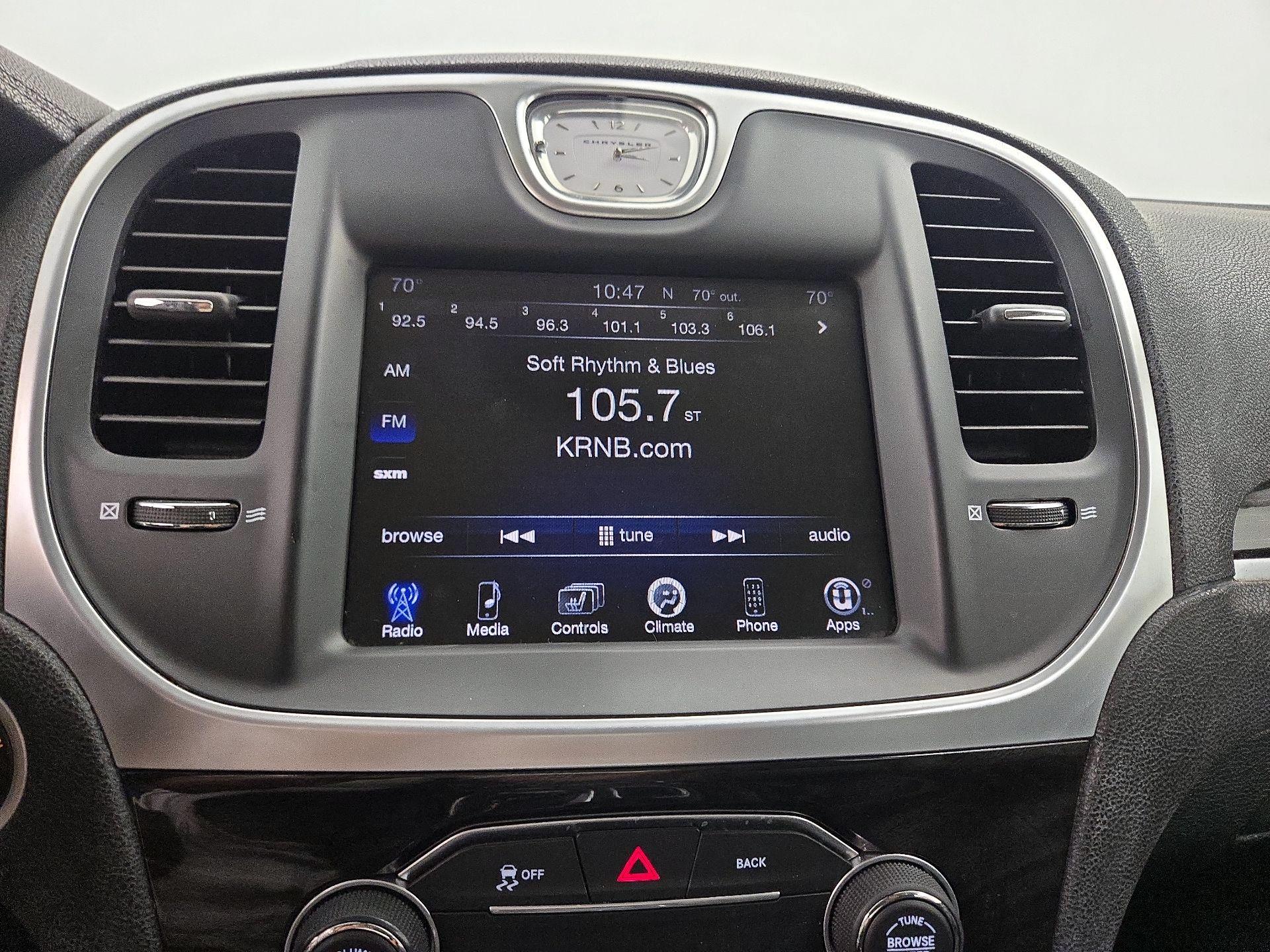 Thumbnail: 2015 Chrysler 300 - 14