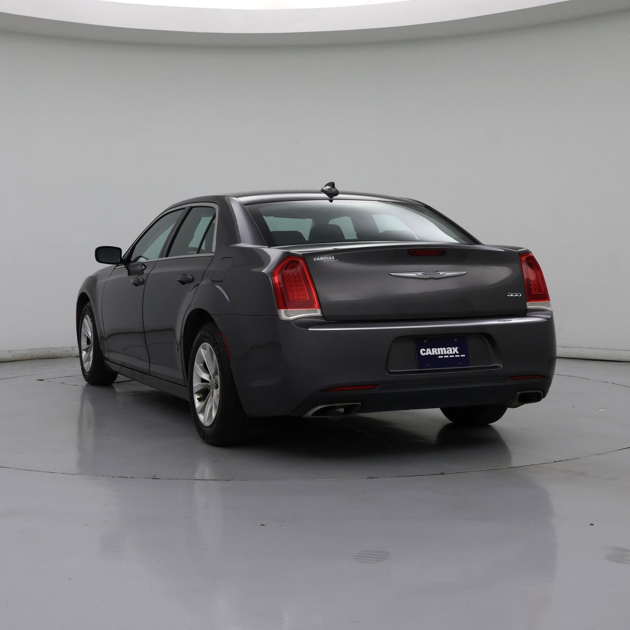 Thumbnail: 2015 Chrysler 300 - 2