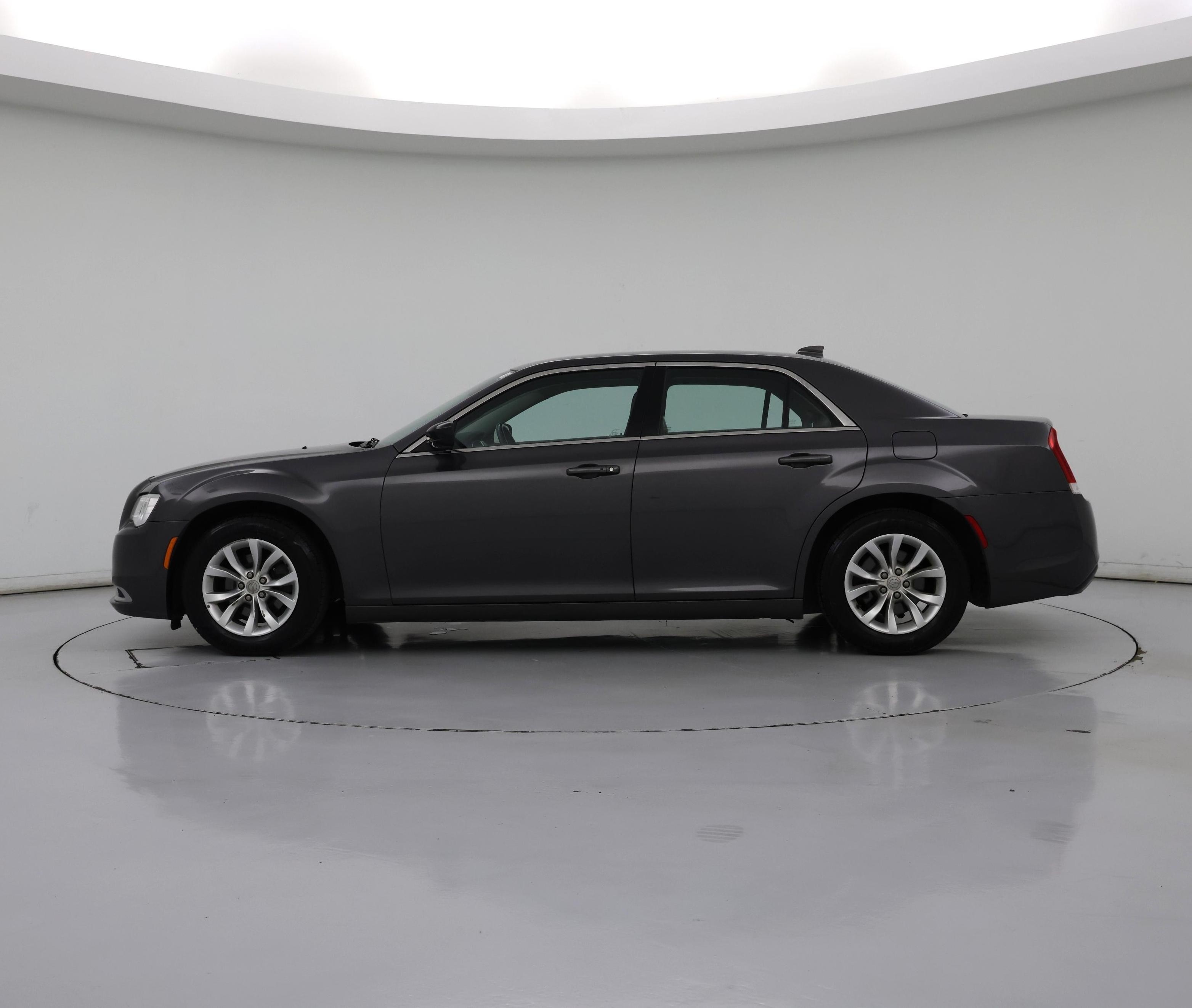Thumbnail: 2015 Chrysler 300 - 3