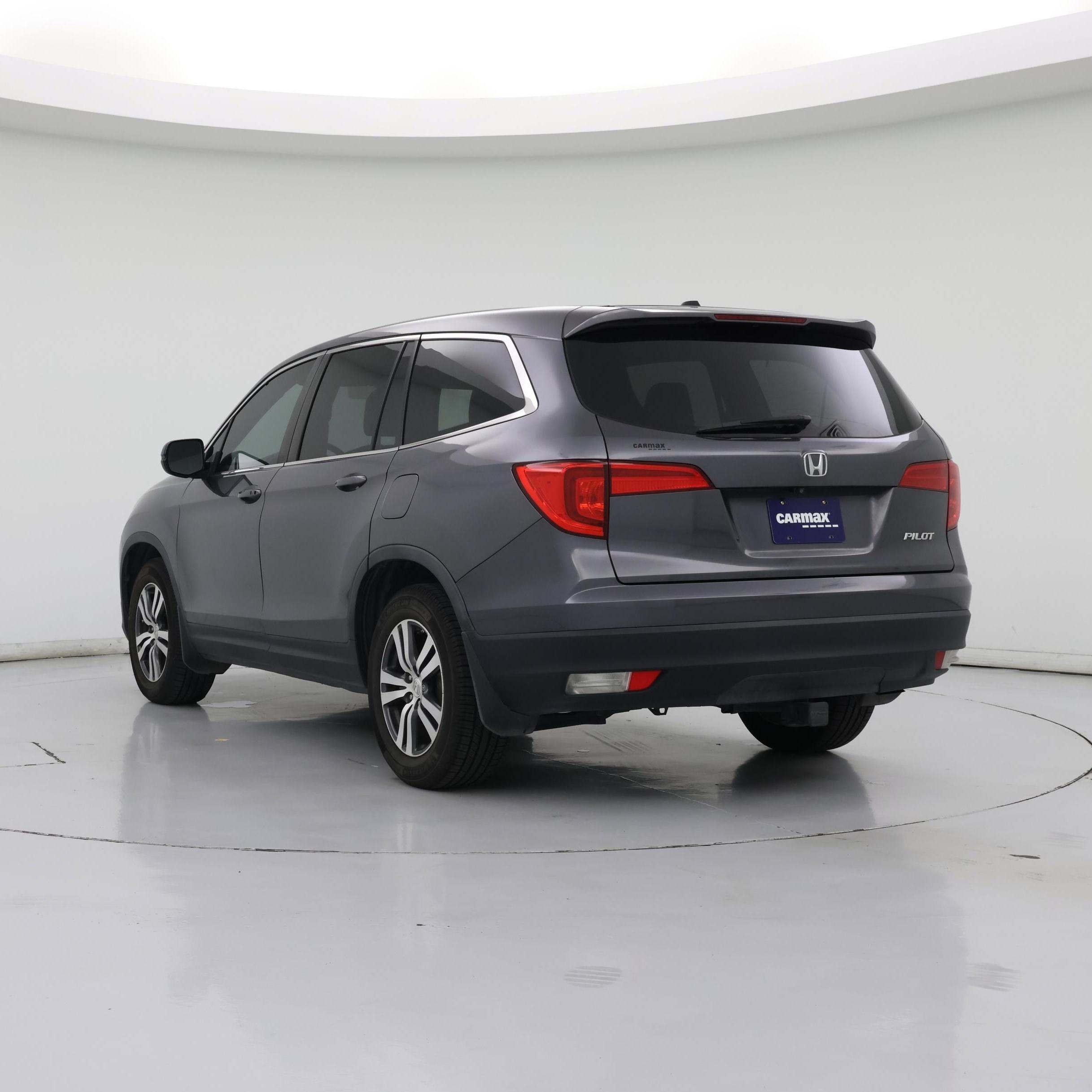 Thumbnail: 2017 Honda Pilot - 2