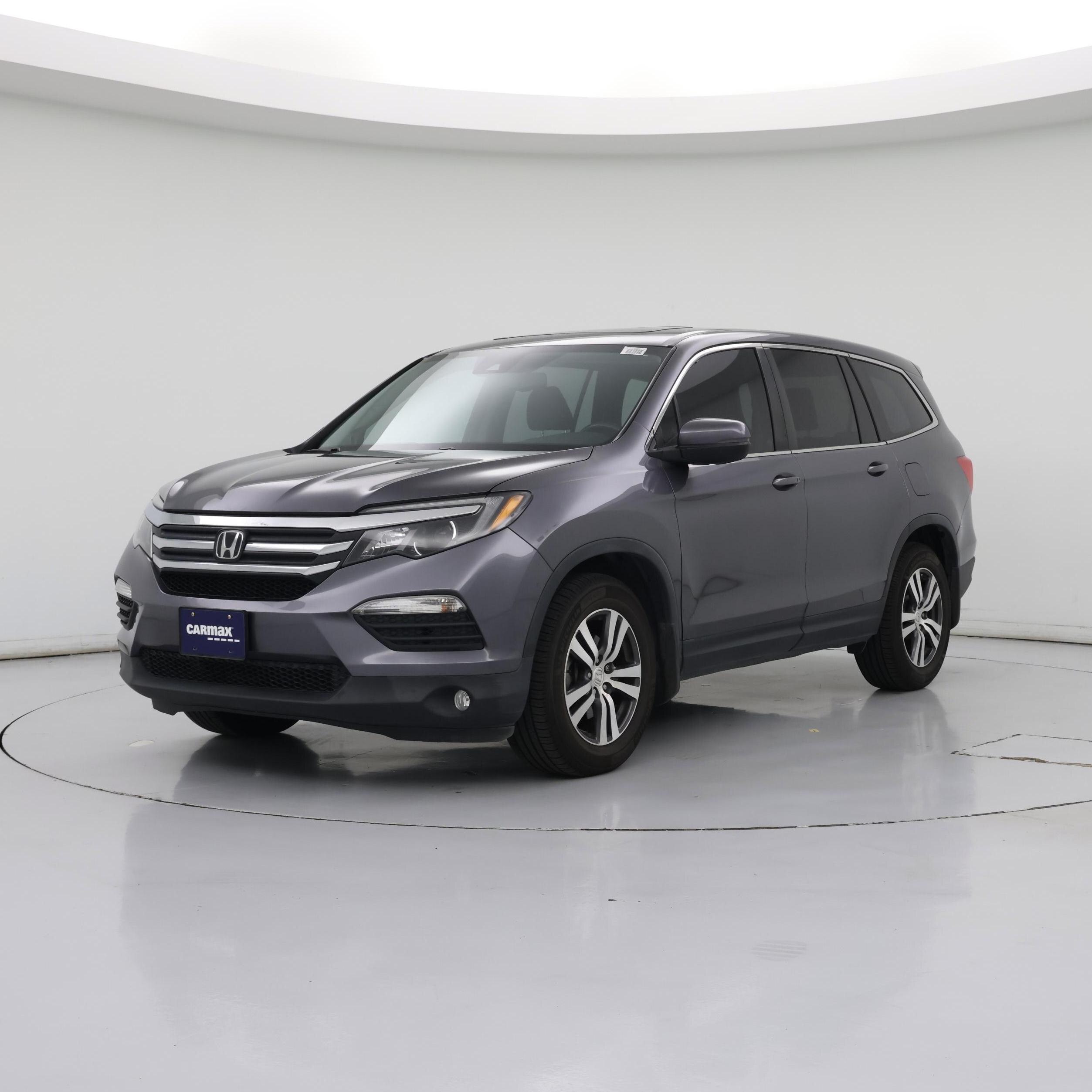 Thumbnail: 2017 Honda Pilot - 4