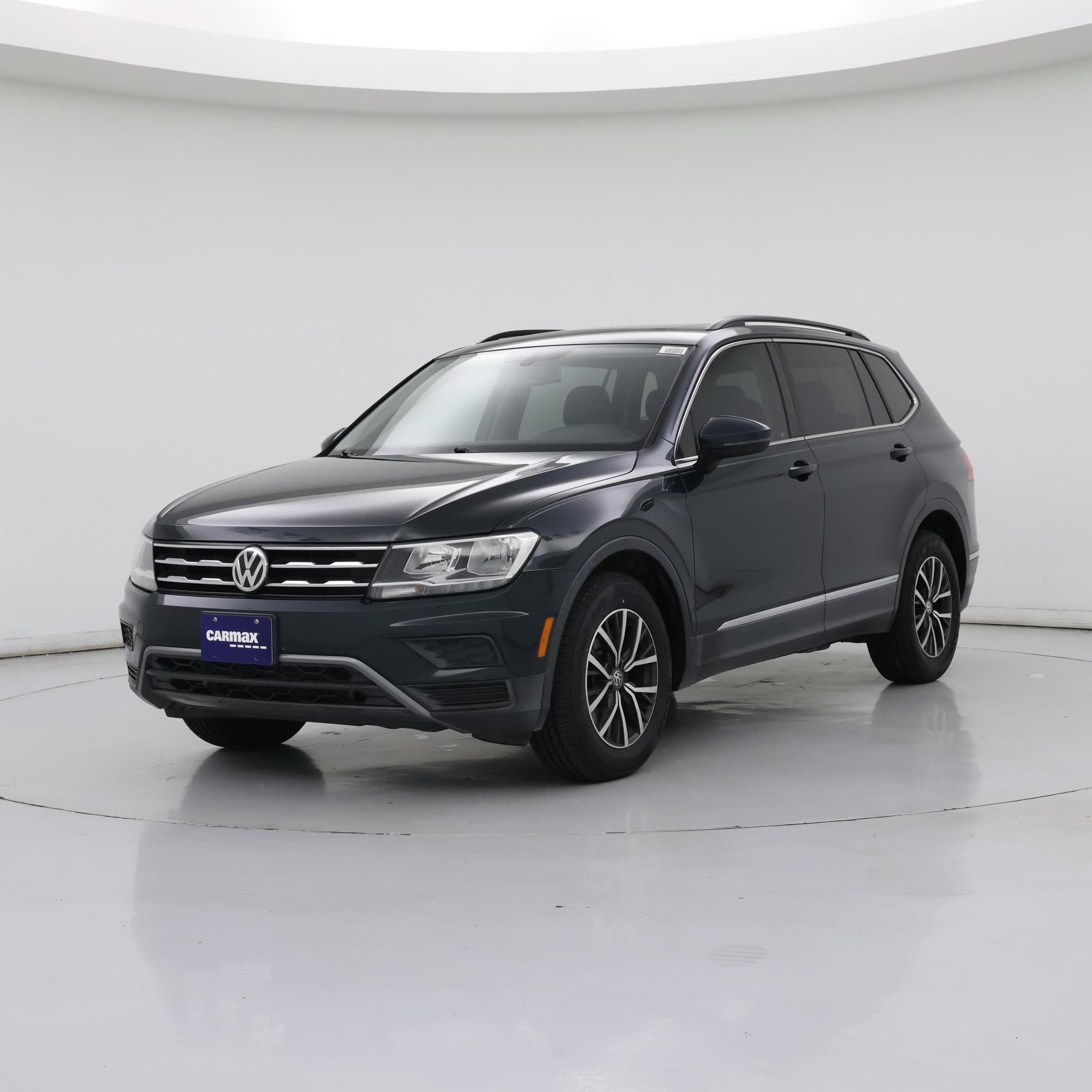 Thumbnail: 2018 Volkswagen Tiguan - 4