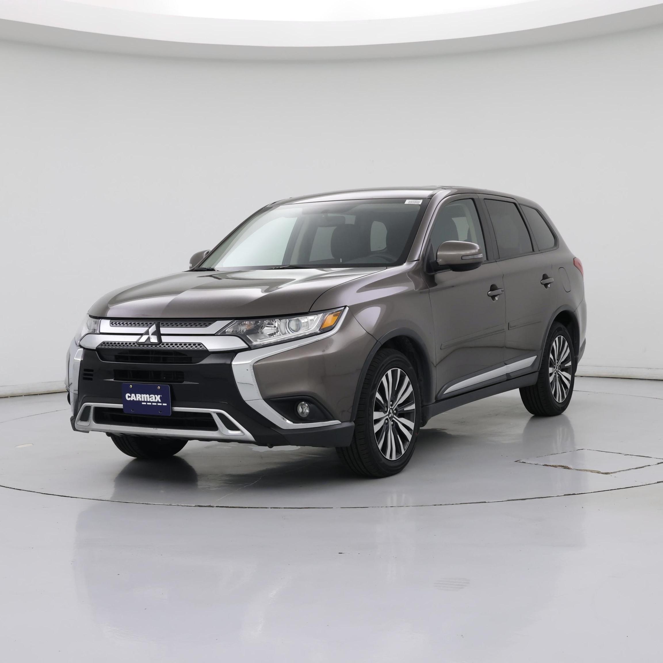 Thumbnail: 2019 Mitsubishi Outlander - 4