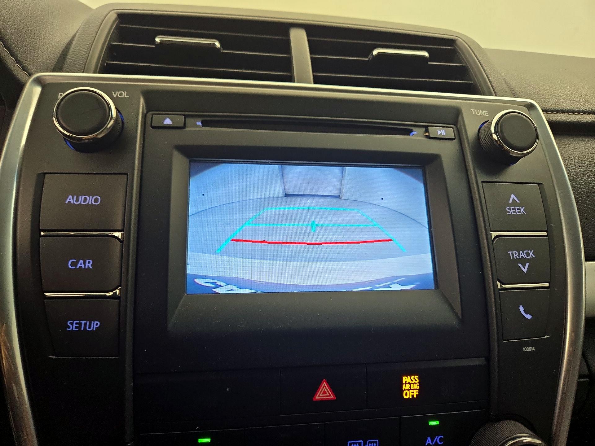 Thumbnail: 2016 Toyota Camry - 14