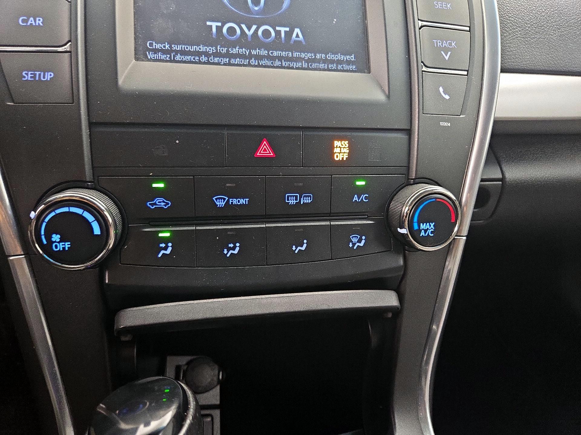 Thumbnail: 2016 Toyota Camry - 16