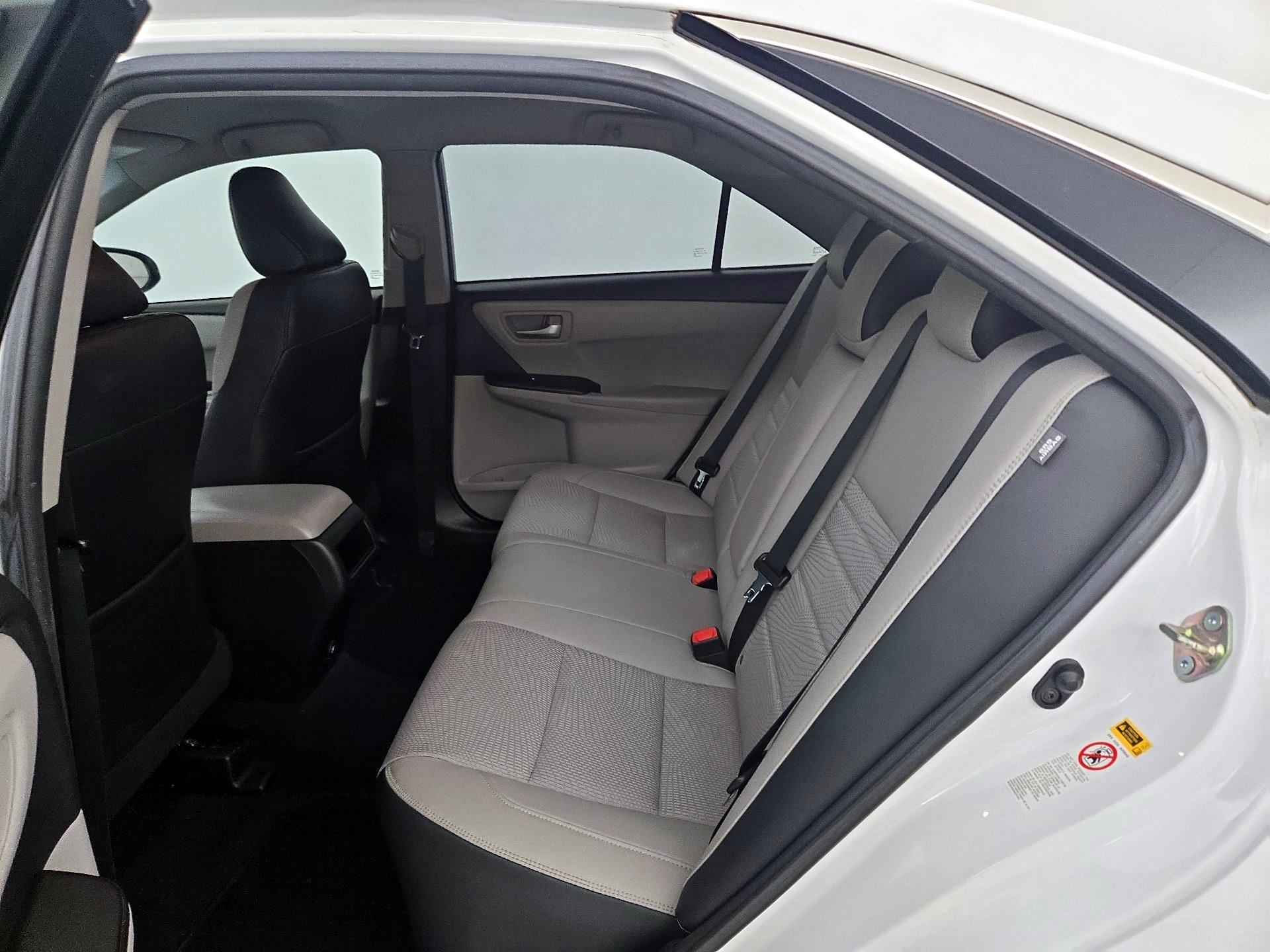 Thumbnail: 2016 Toyota Camry - 19