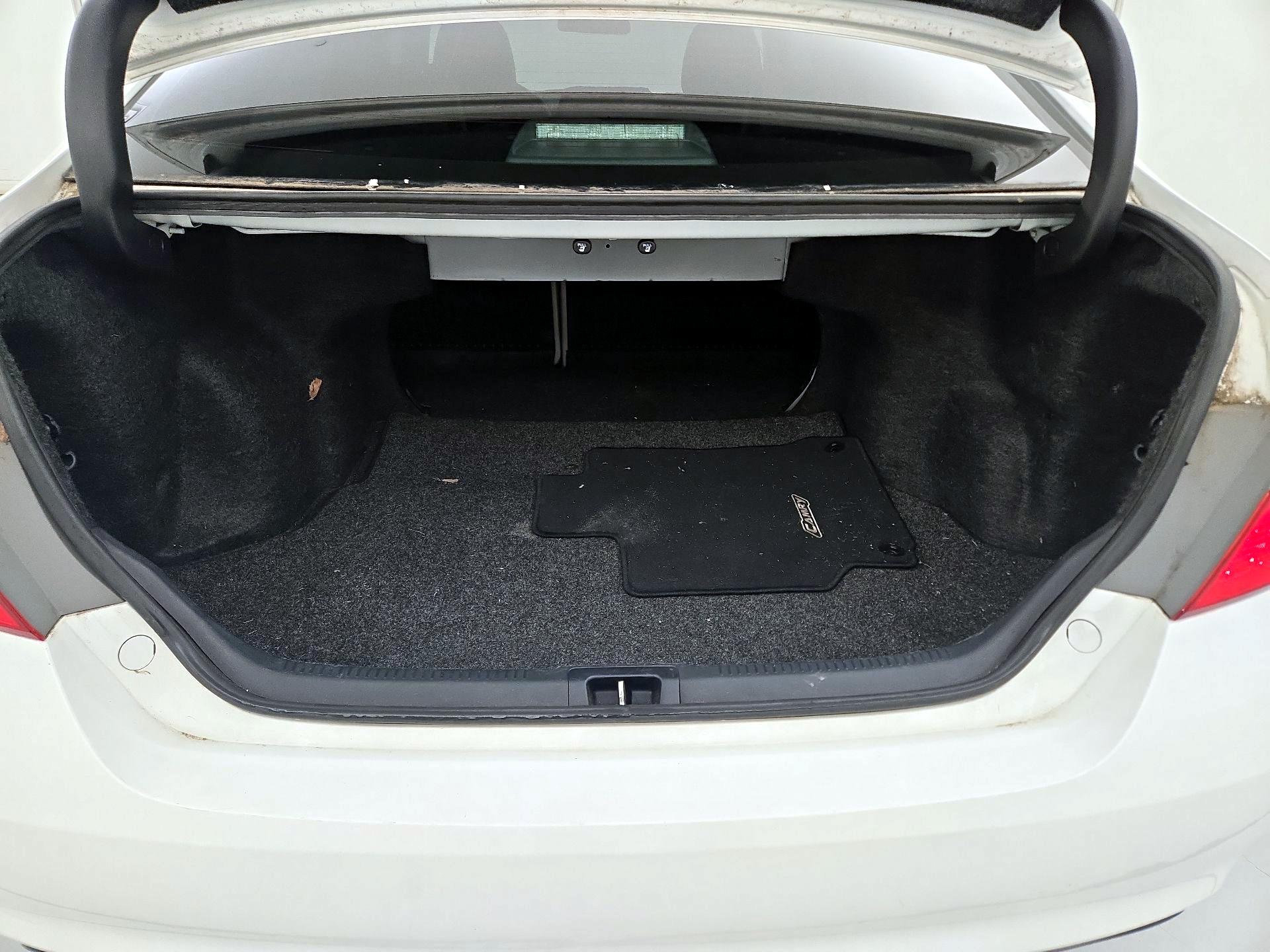 Thumbnail: 2016 Toyota Camry - 20