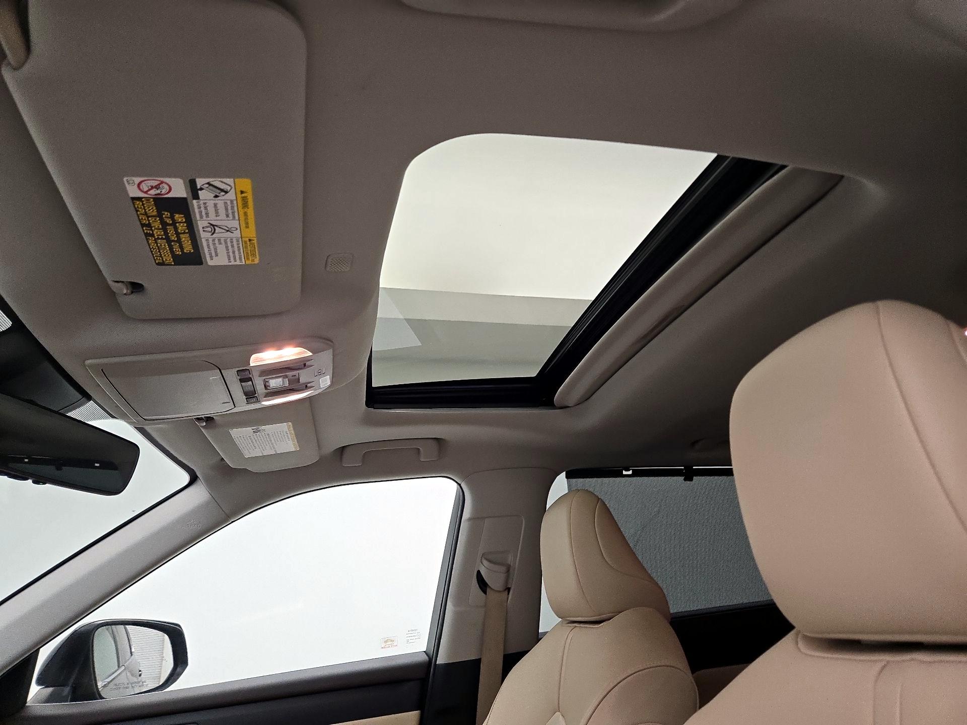 Thumbnail: 2020 Toyota Highlander - 19