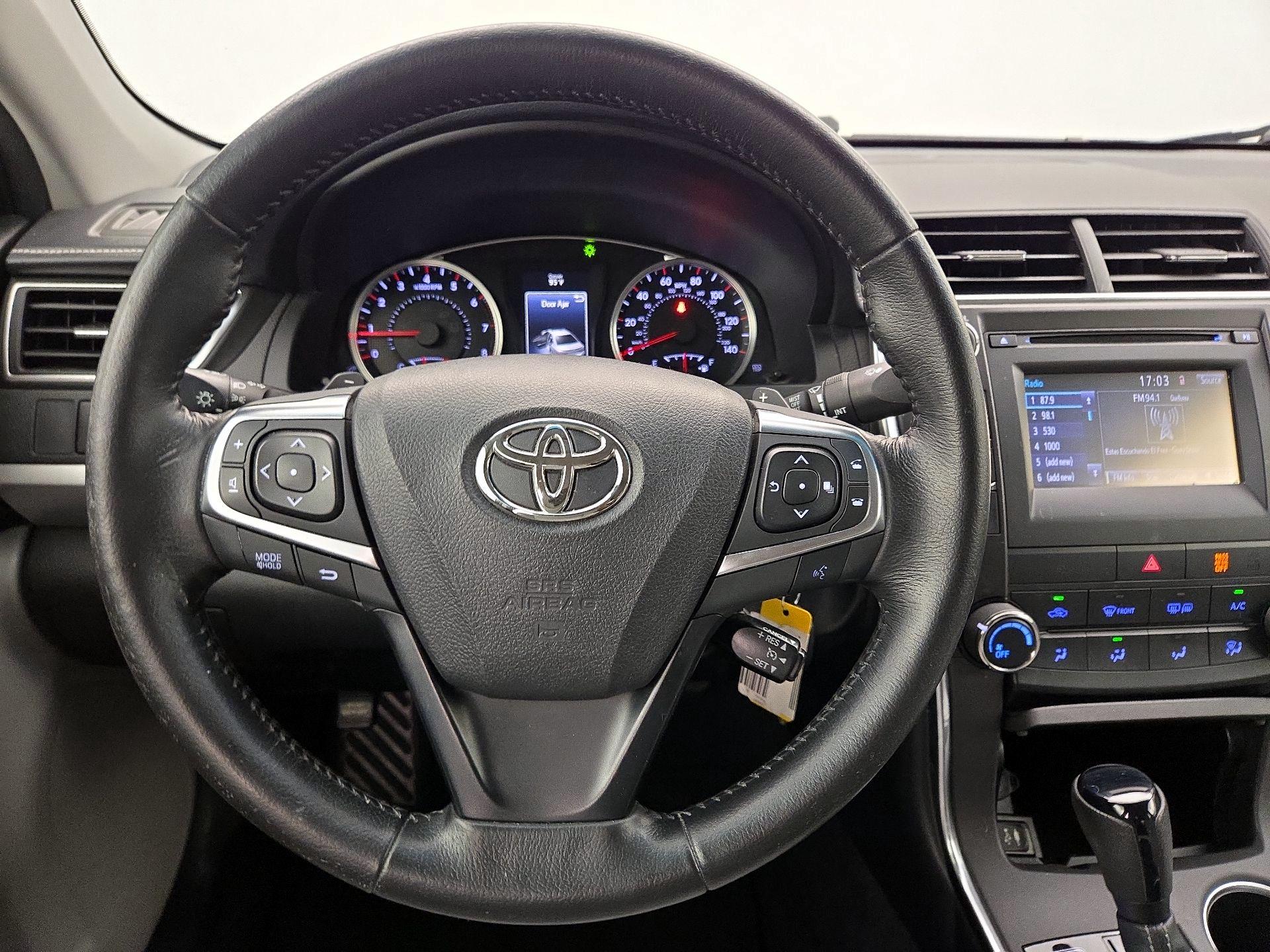 Thumbnail: 2016 Toyota Camry - 10