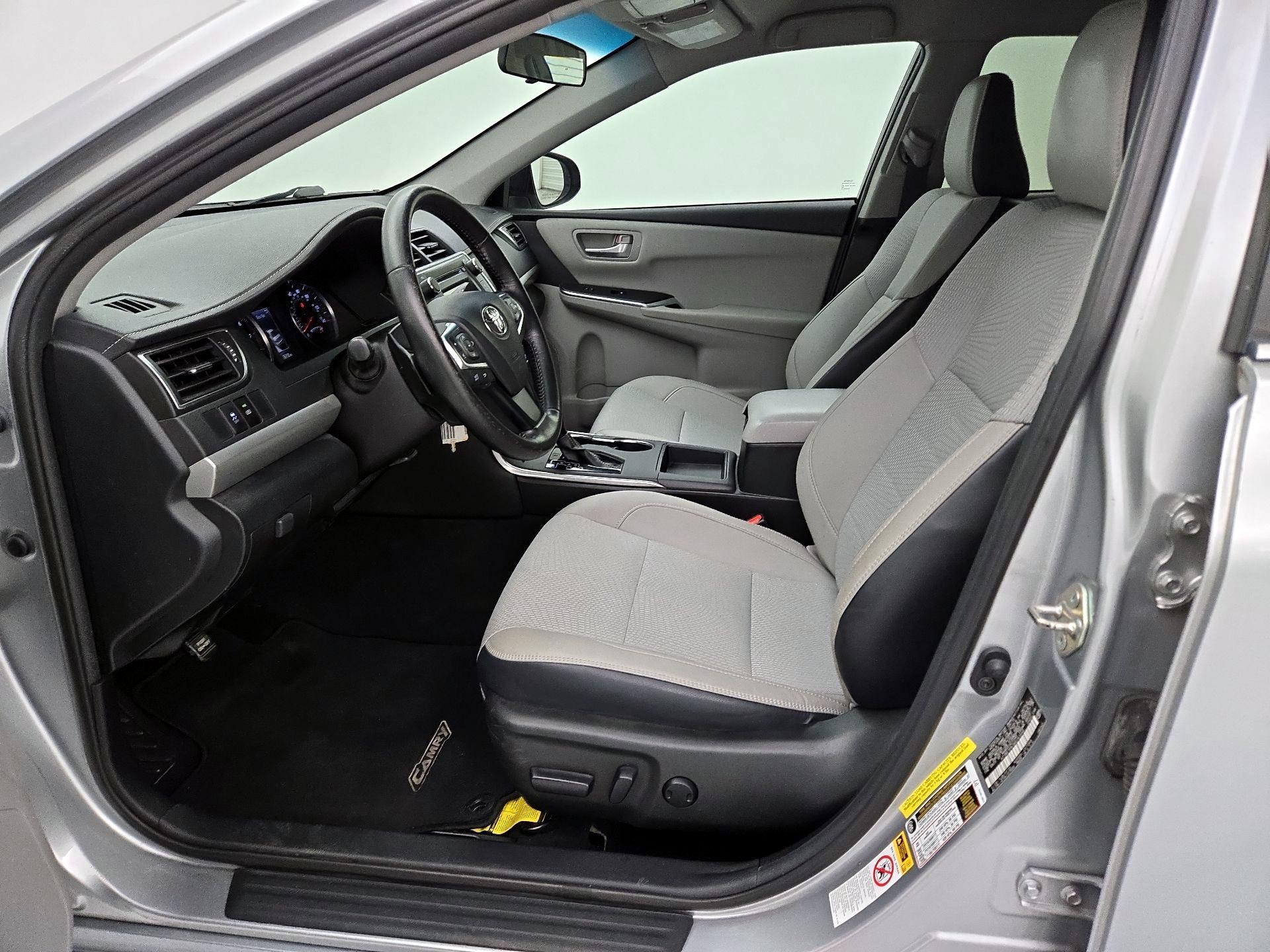 Thumbnail: 2016 Toyota Camry - 11