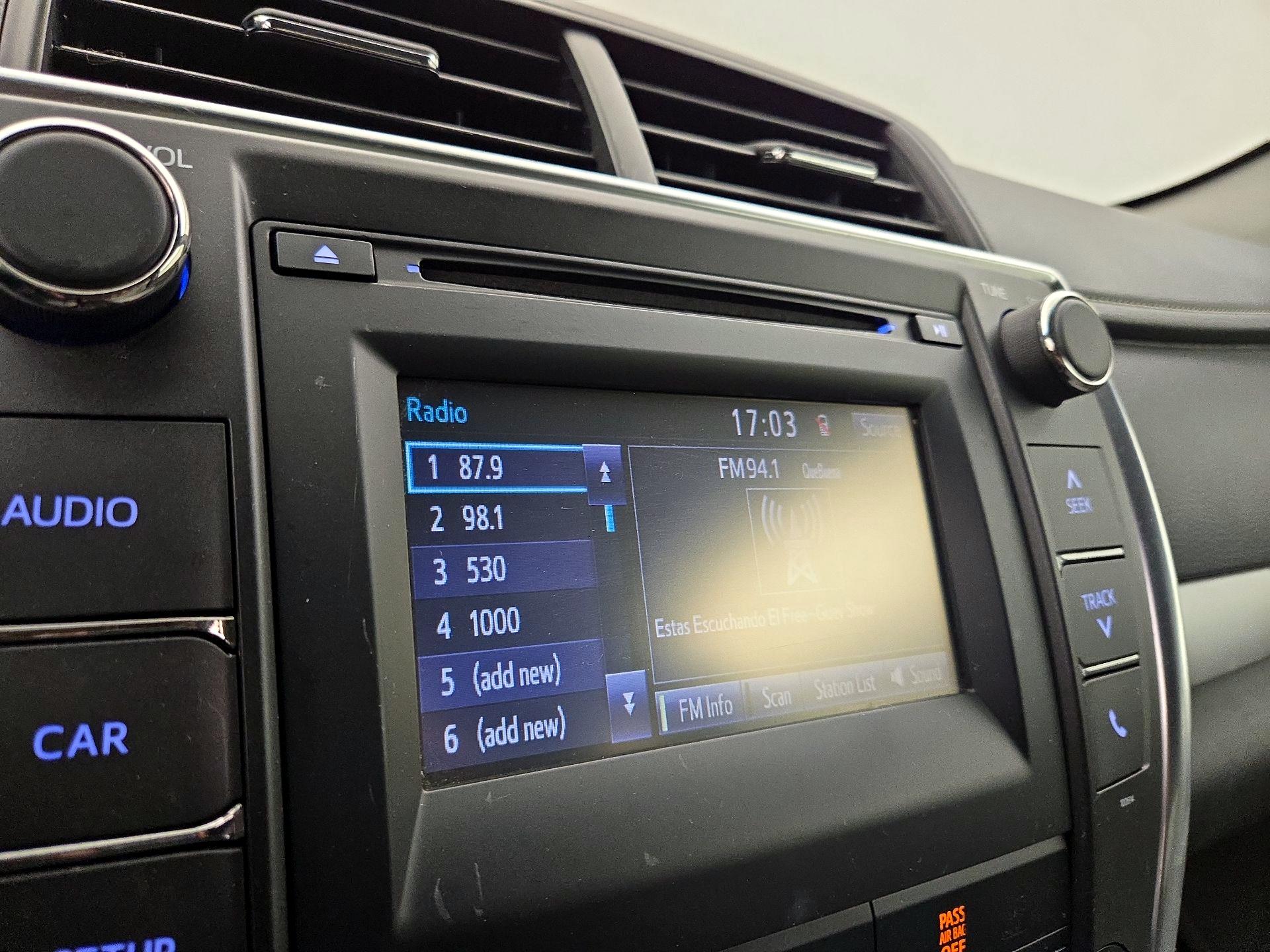 Thumbnail: 2016 Toyota Camry - 15