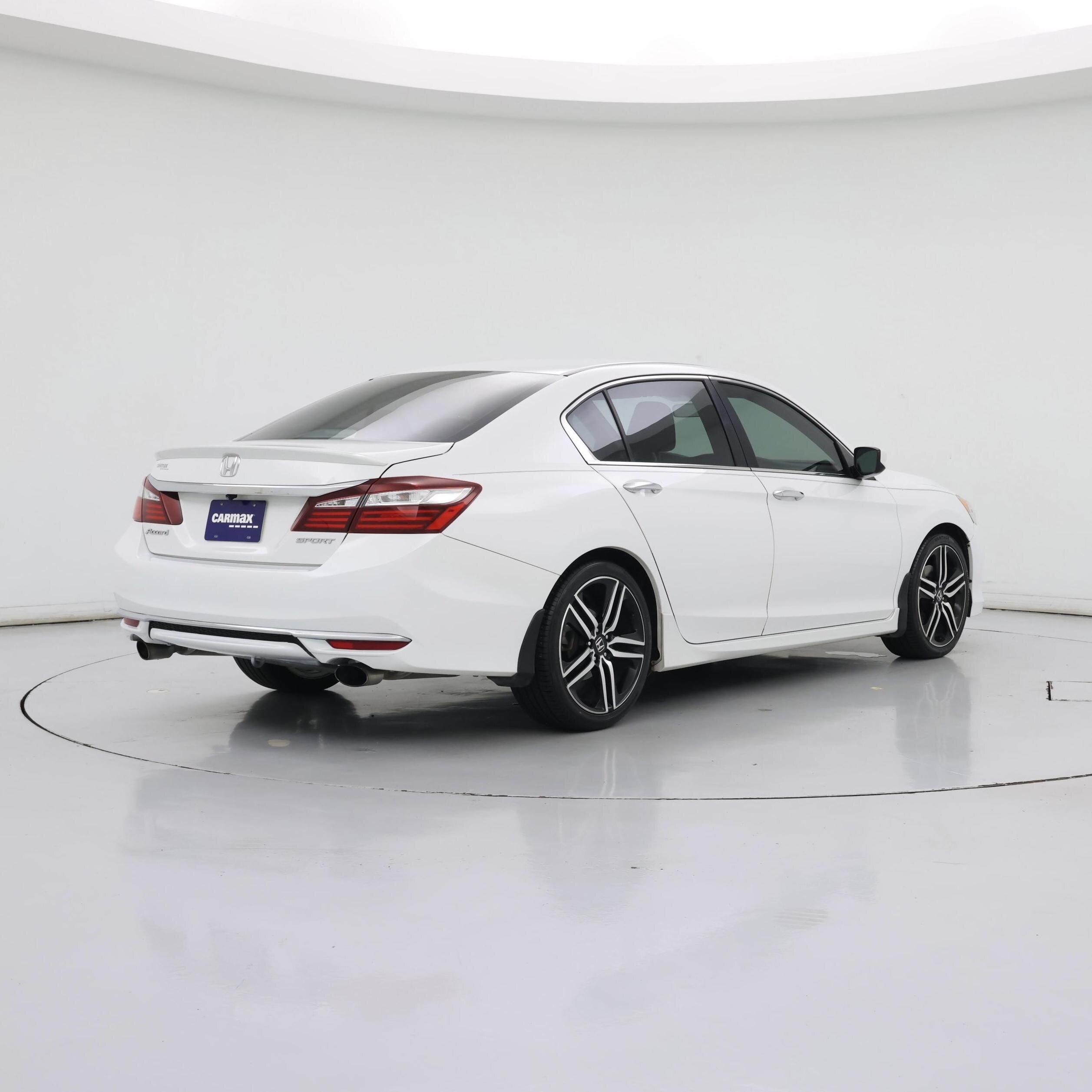 Thumbnail: 2016 Honda Accord - 8