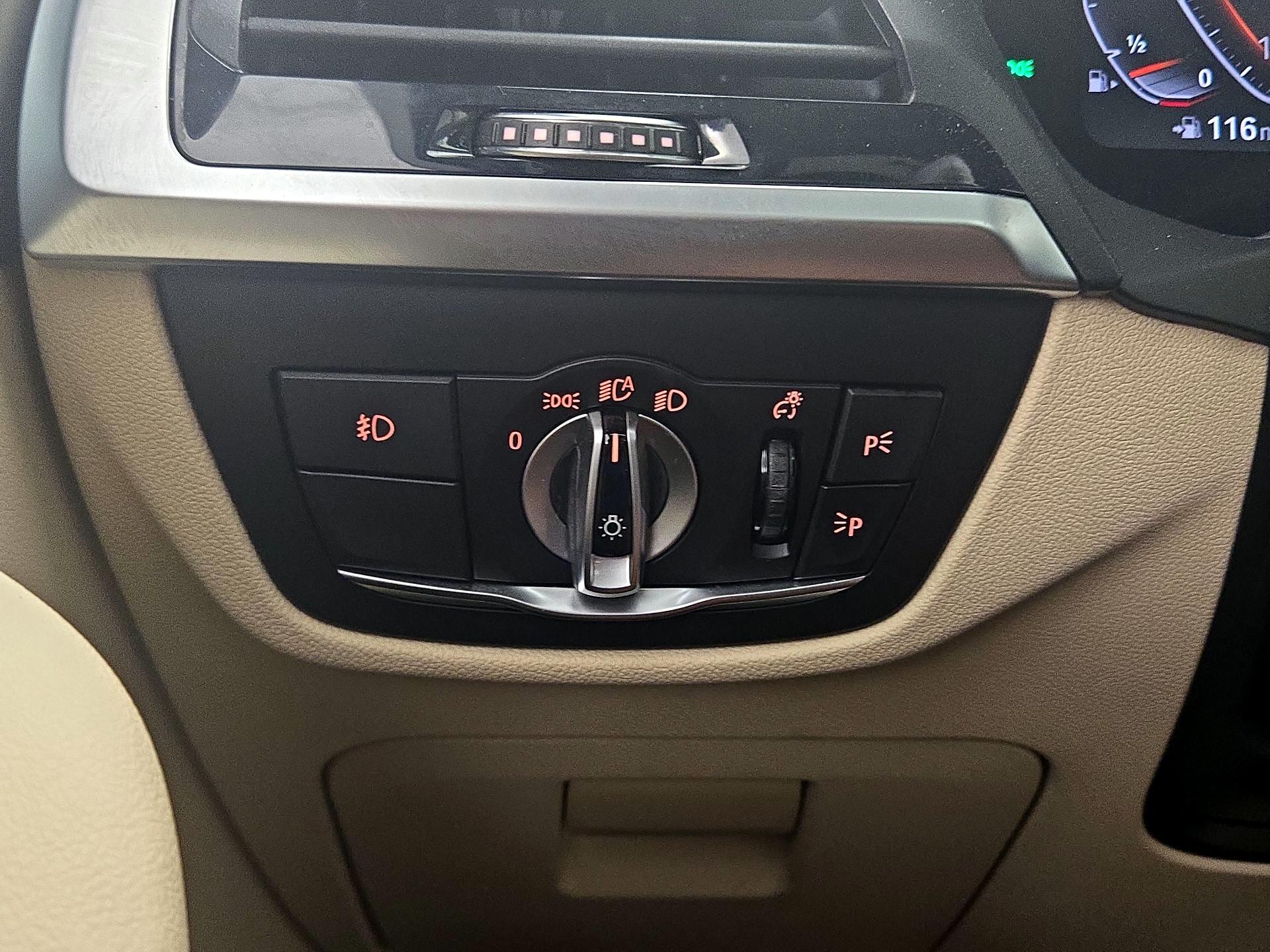 Thumbnail: 2021 BMW X3 - 13