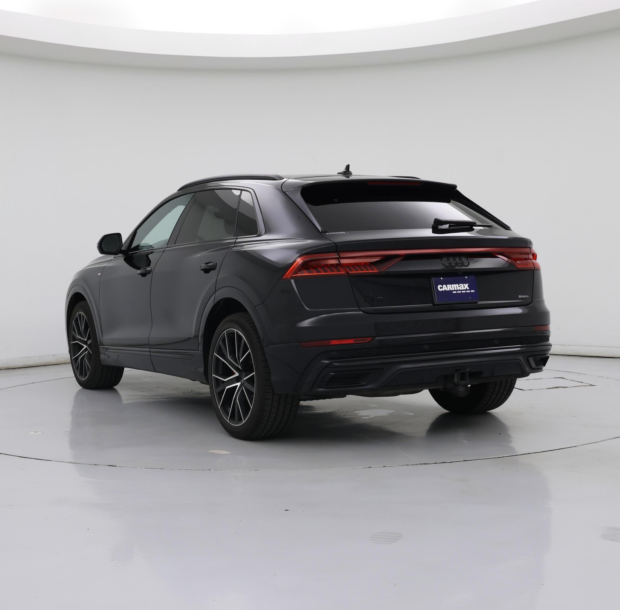 Thumbnail: 2021 Audi Q8 - 2