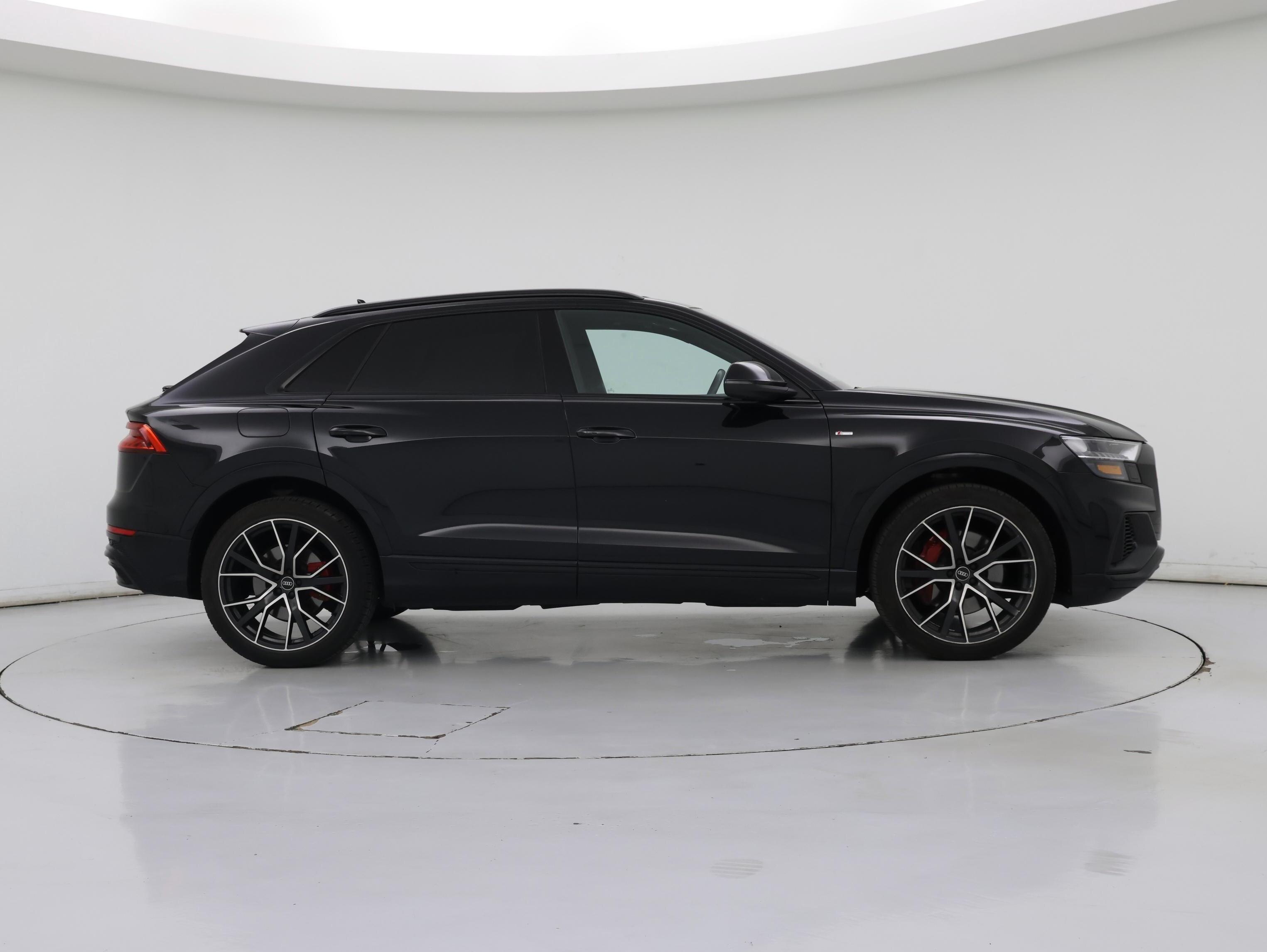 Thumbnail: 2021 Audi Q8 - 7
