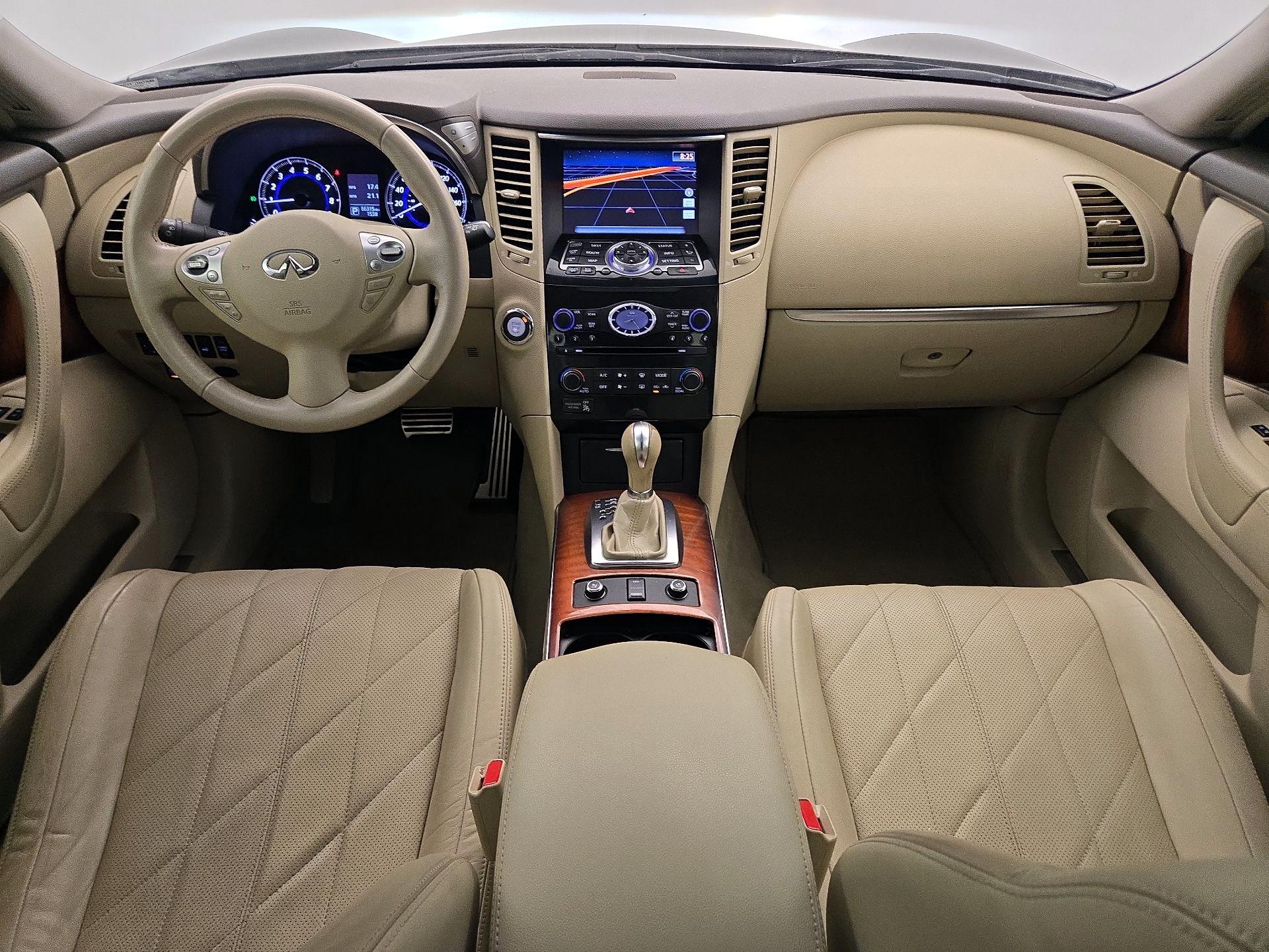Thumbnail: 2016 INFINITI QX70 - 9