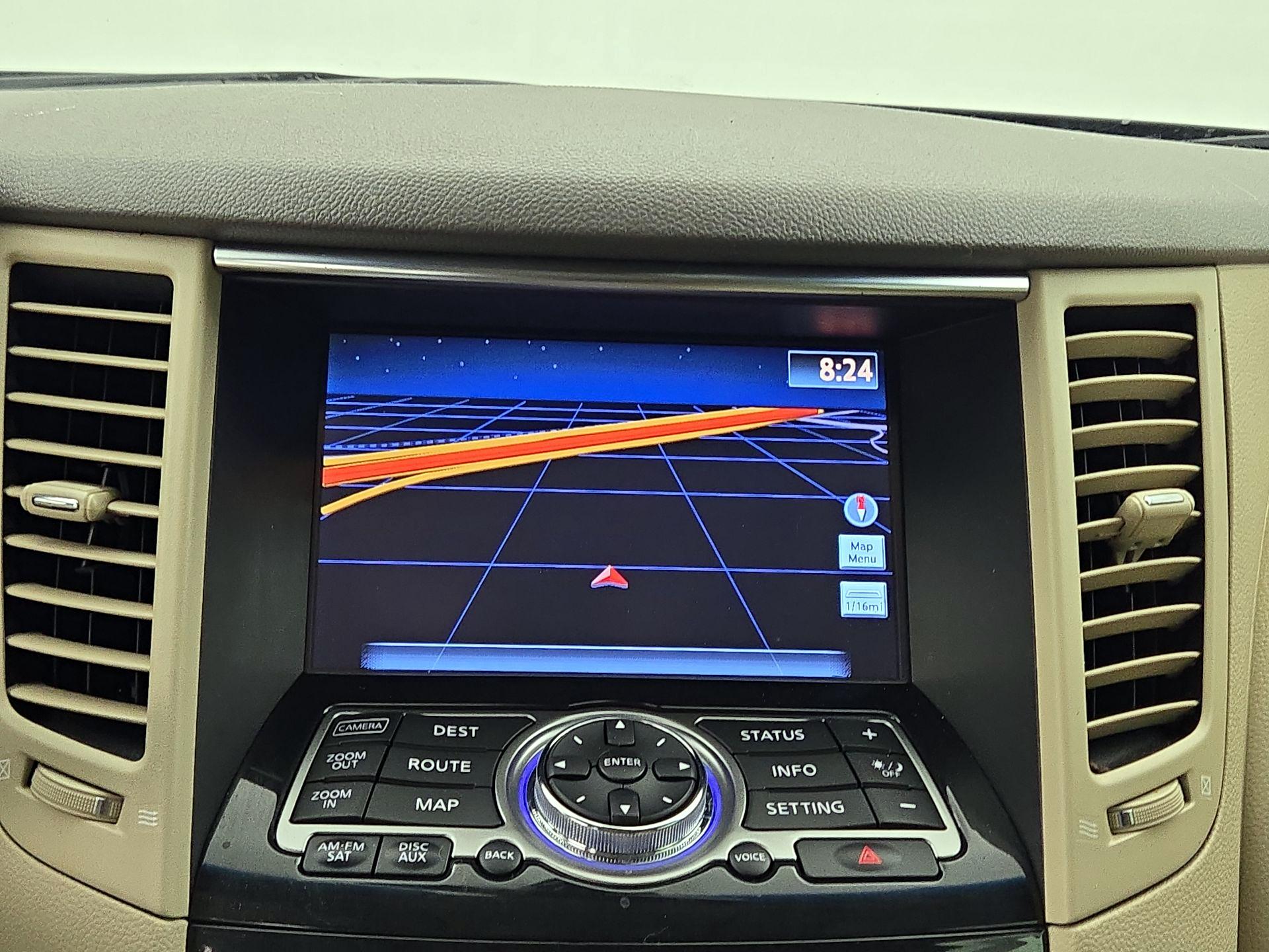 Thumbnail: 2016 INFINITI QX70 - 14