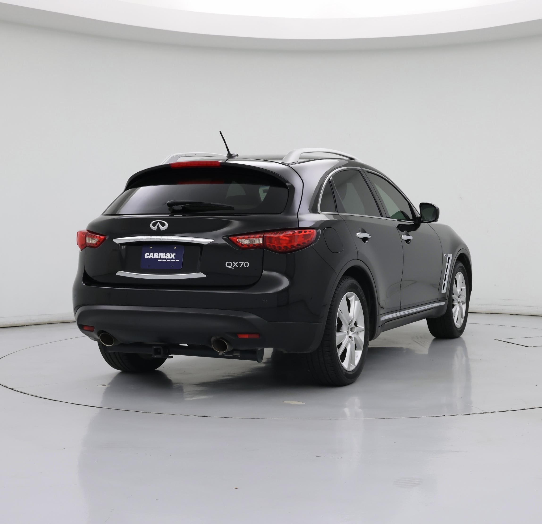 Thumbnail: 2016 INFINITI QX70 - 8