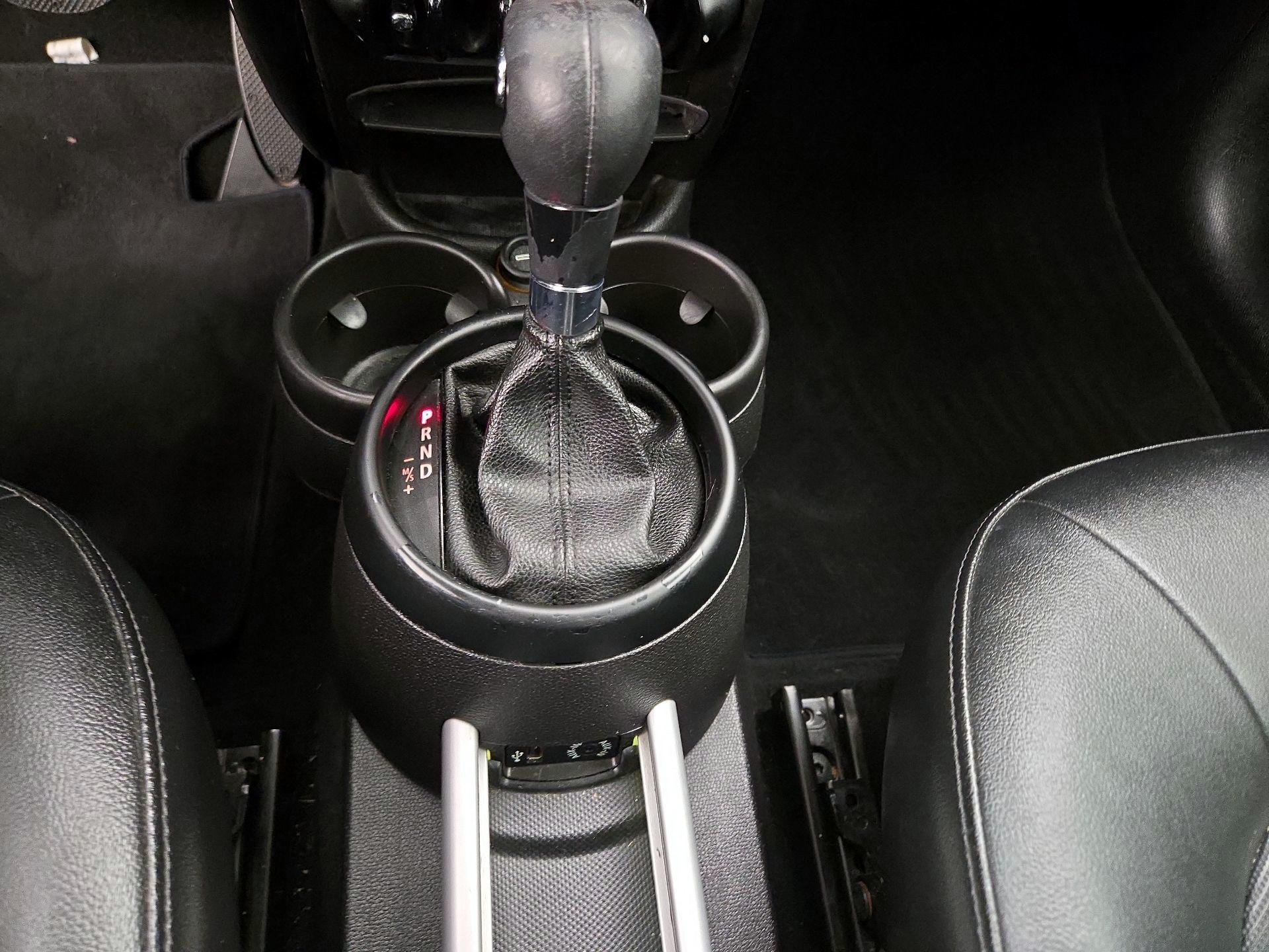 Thumbnail: 2015 MINI Cooper Countryman - 15