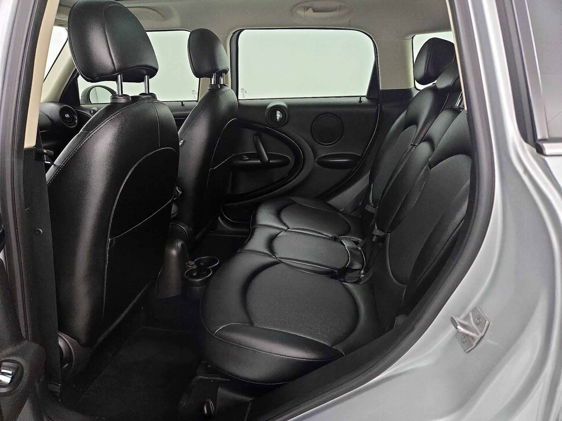 Thumbnail: 2015 MINI Cooper Countryman - 18