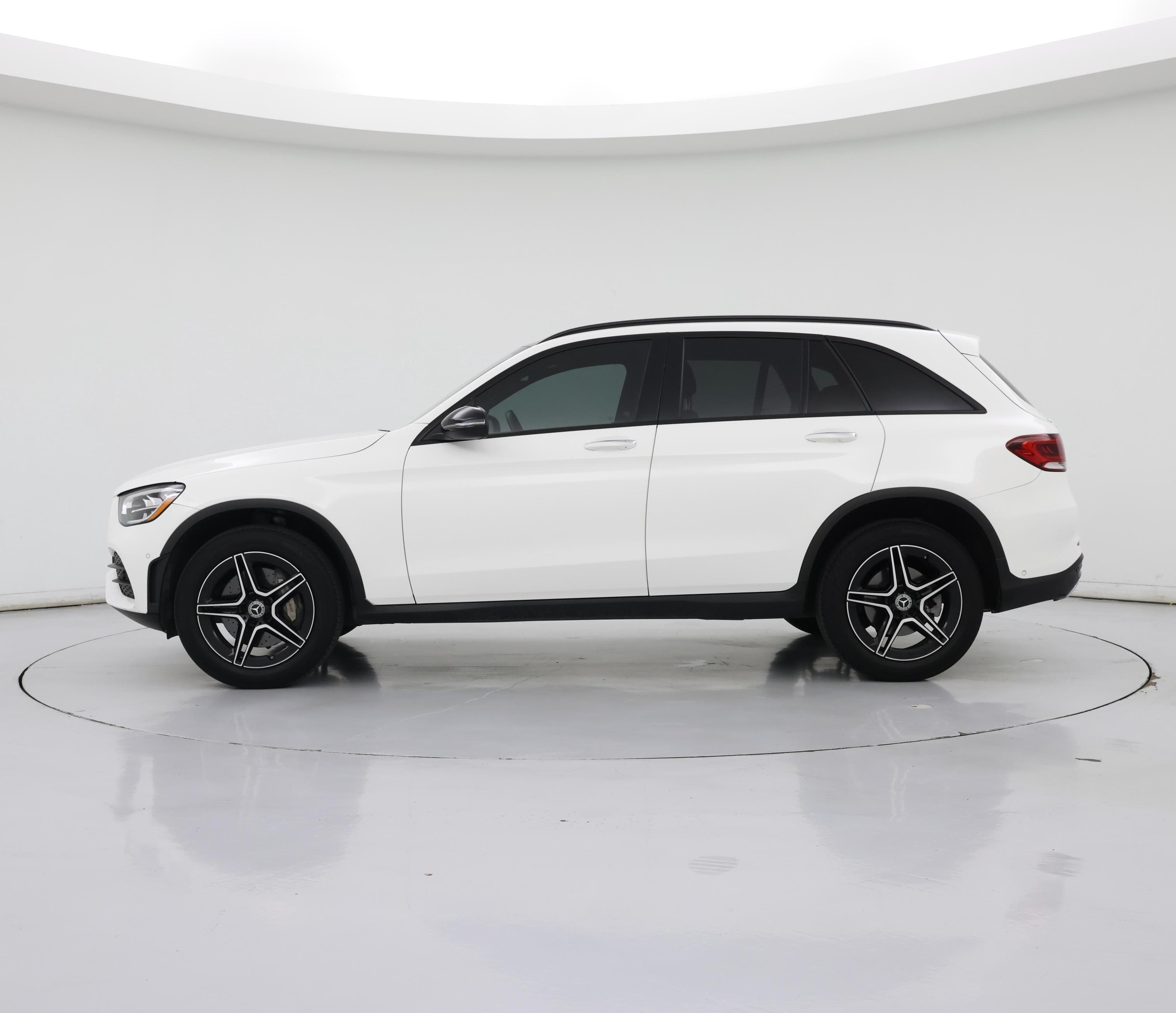 Thumbnail: 2022 Mercedes-Benz GLC - 3