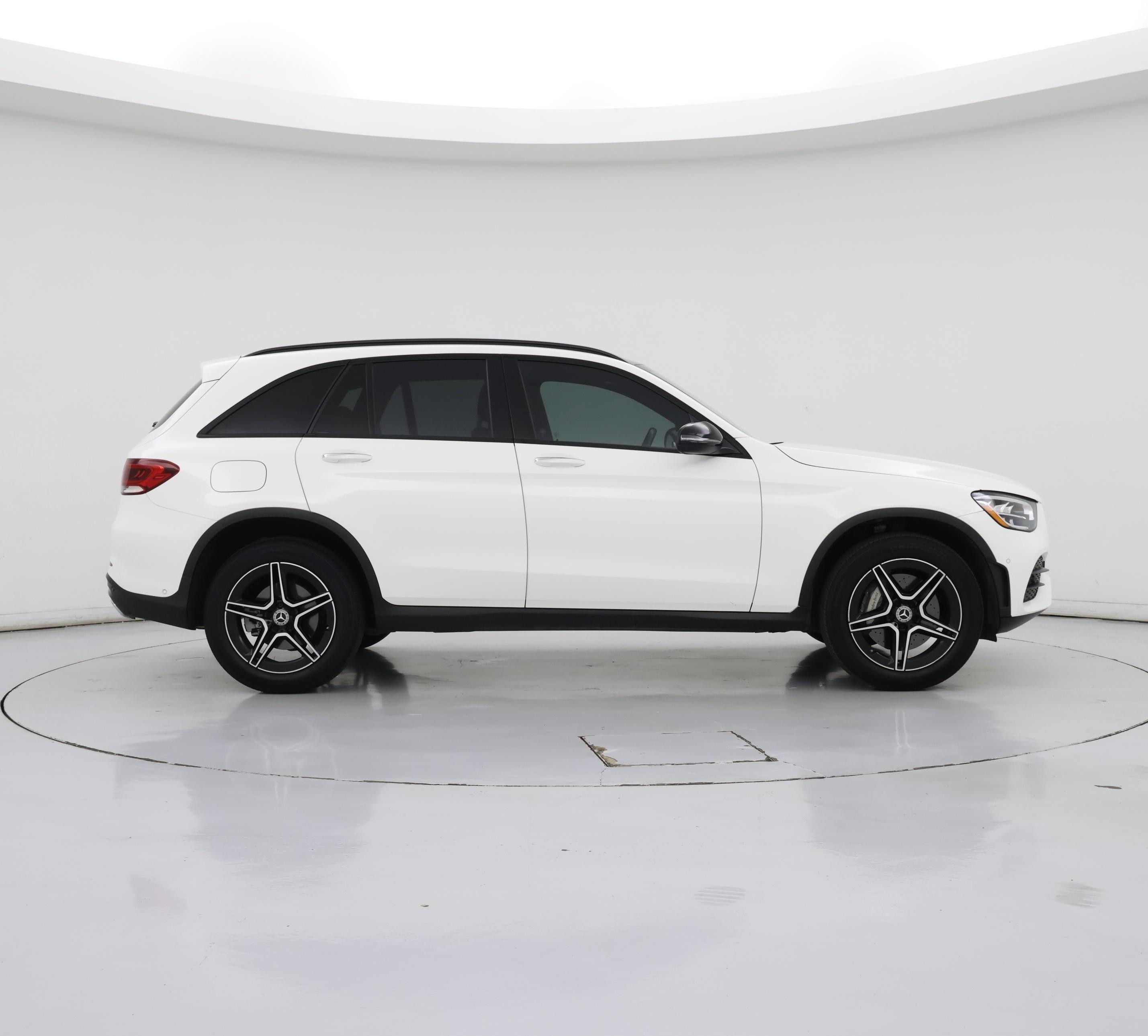 Thumbnail: 2022 Mercedes-Benz GLC - 7