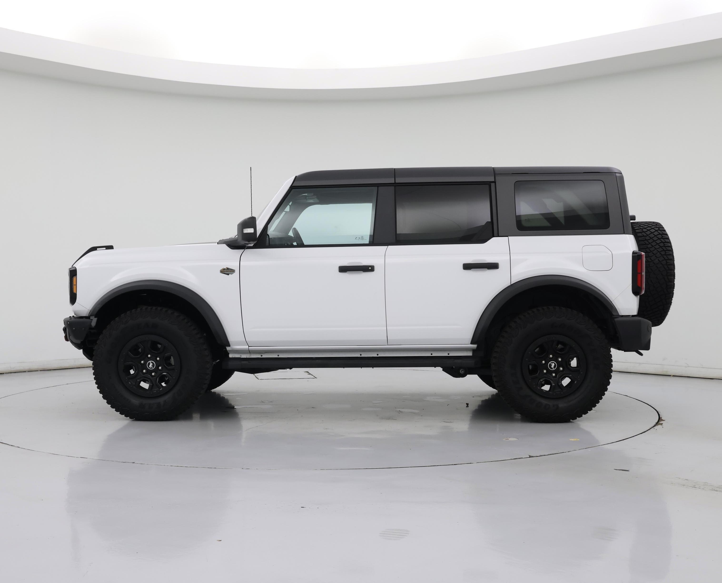 Thumbnail: 2024 Ford Bronco - 3