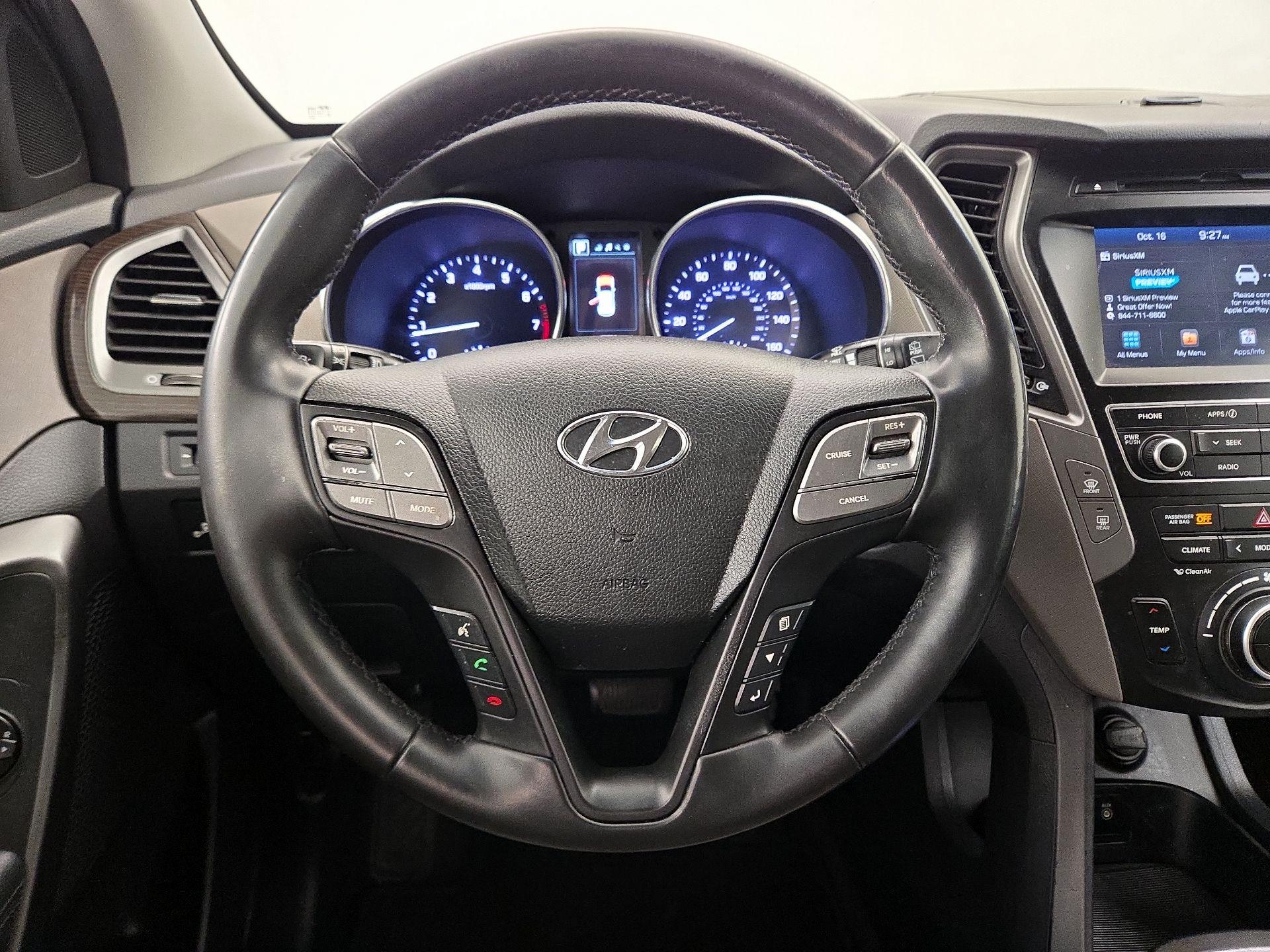 Thumbnail: 2017 Hyundai Santa Fe - 10