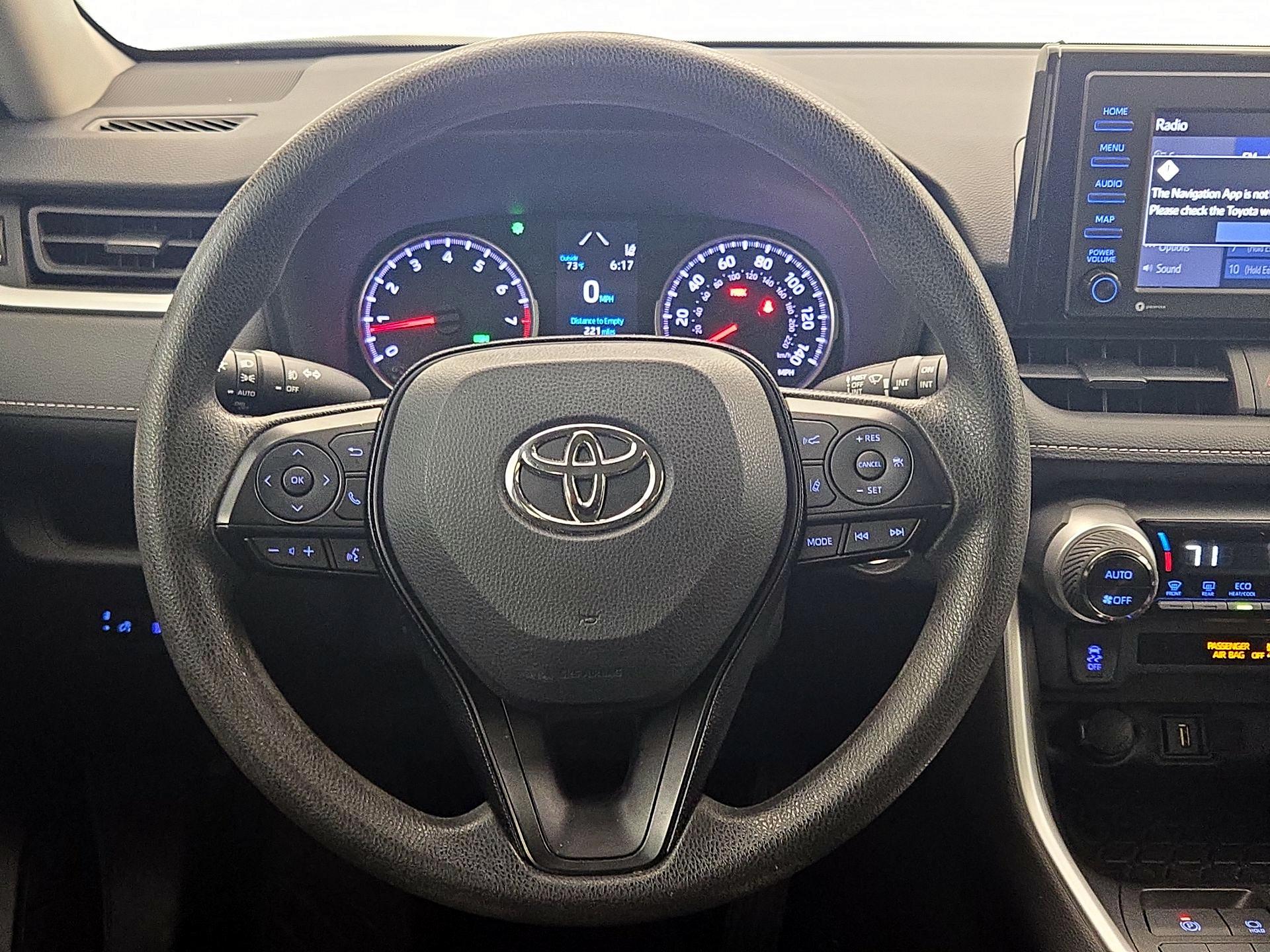 Thumbnail: 2021 Toyota RAV4 - 10