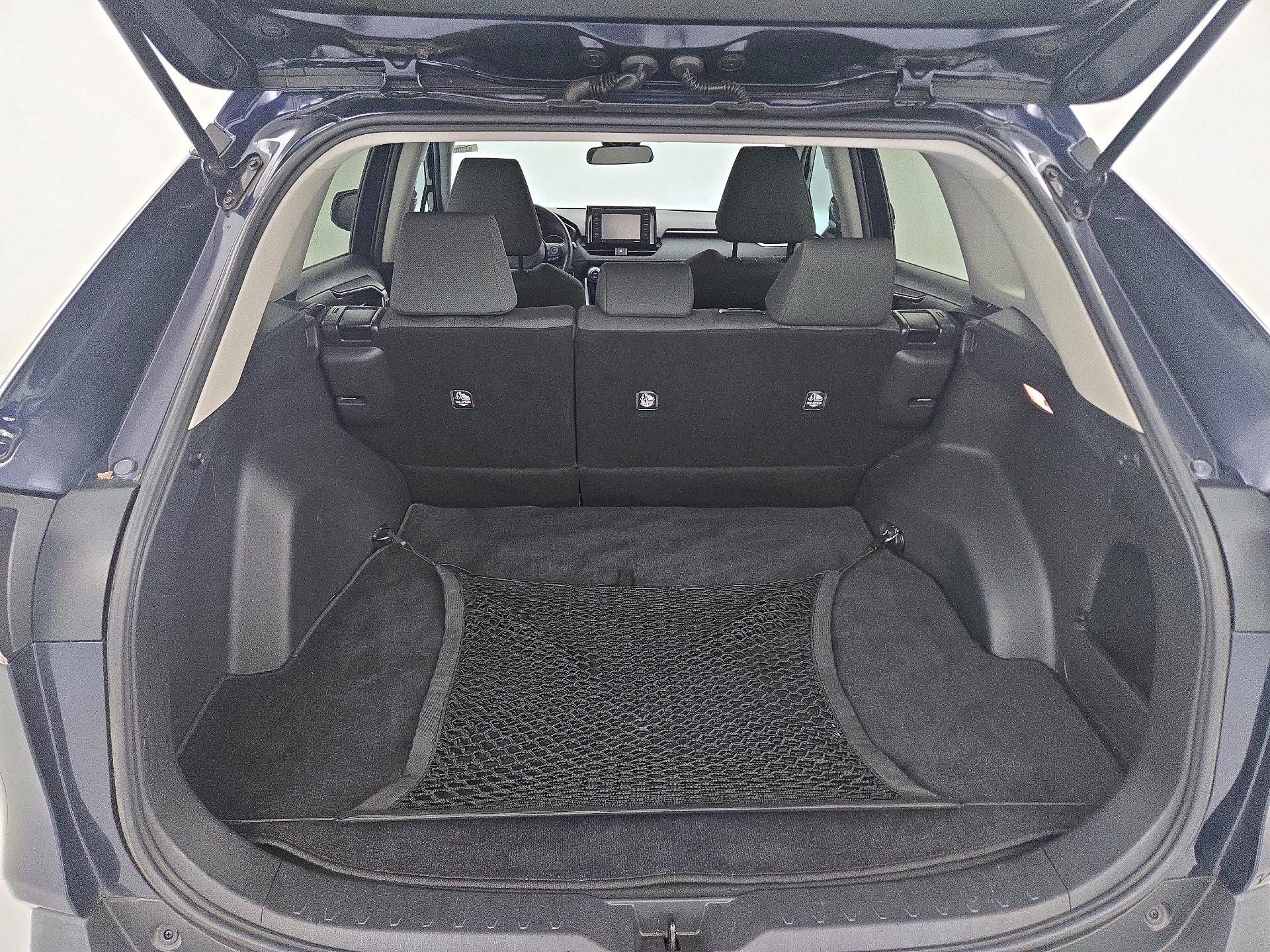 Thumbnail: 2021 Toyota RAV4 - 20