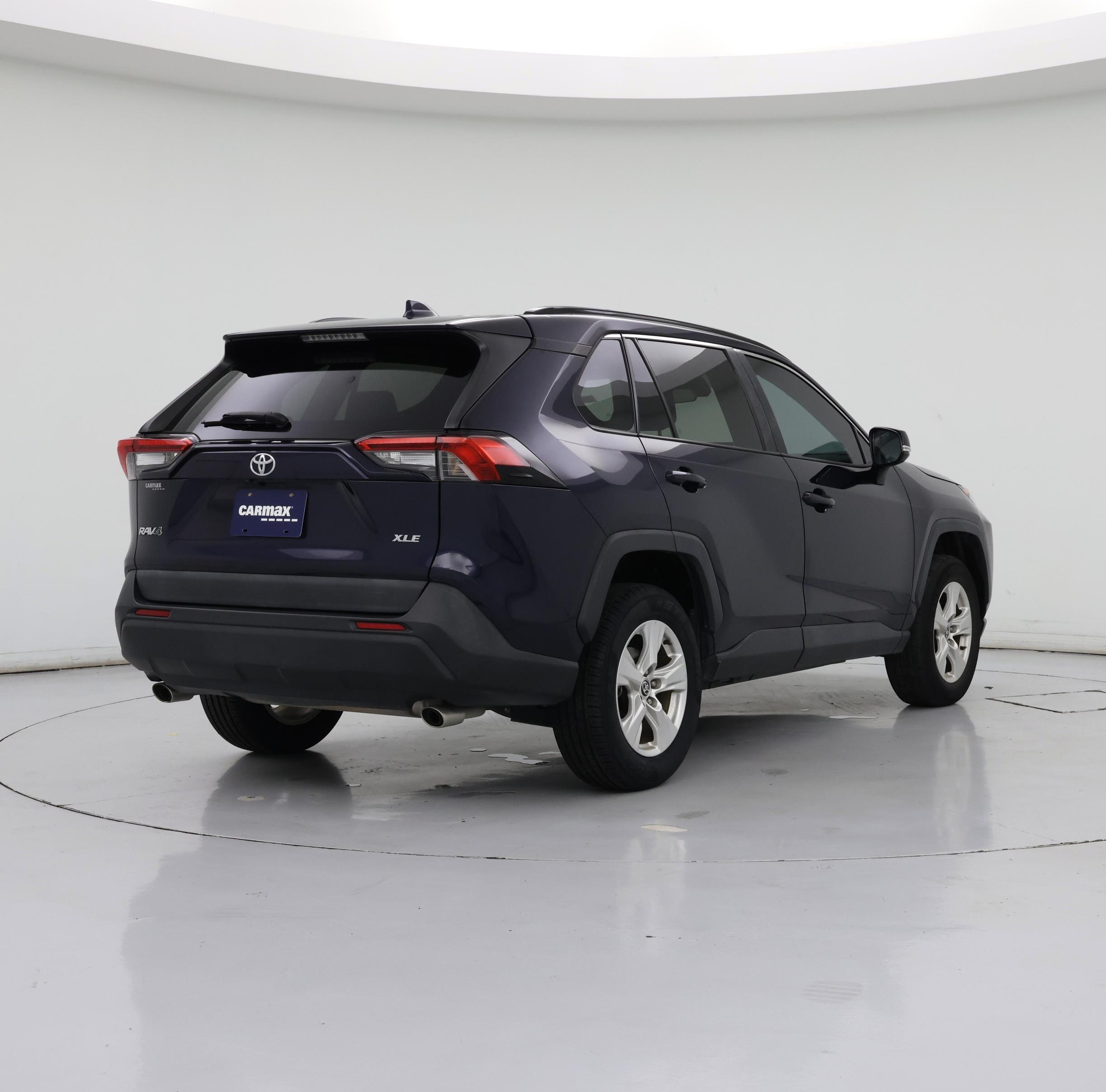 Thumbnail: 2021 Toyota RAV4 - 8
